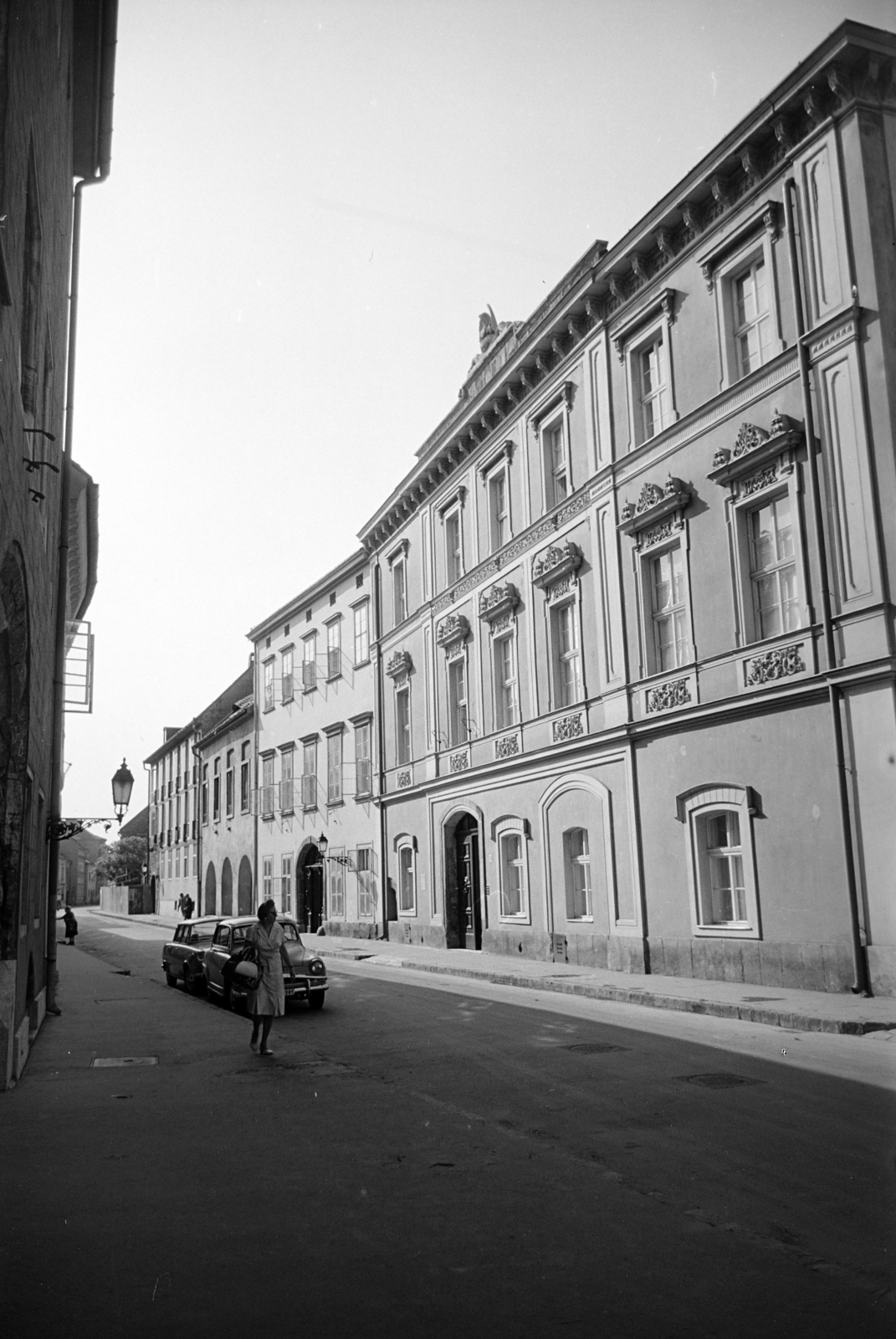 Hungary, Budapest I., Úri utca a Nőegylet utcától a Szentháromság utca felé nézve, 1967, Artfókusz, Budapest, Fortepan #279623
