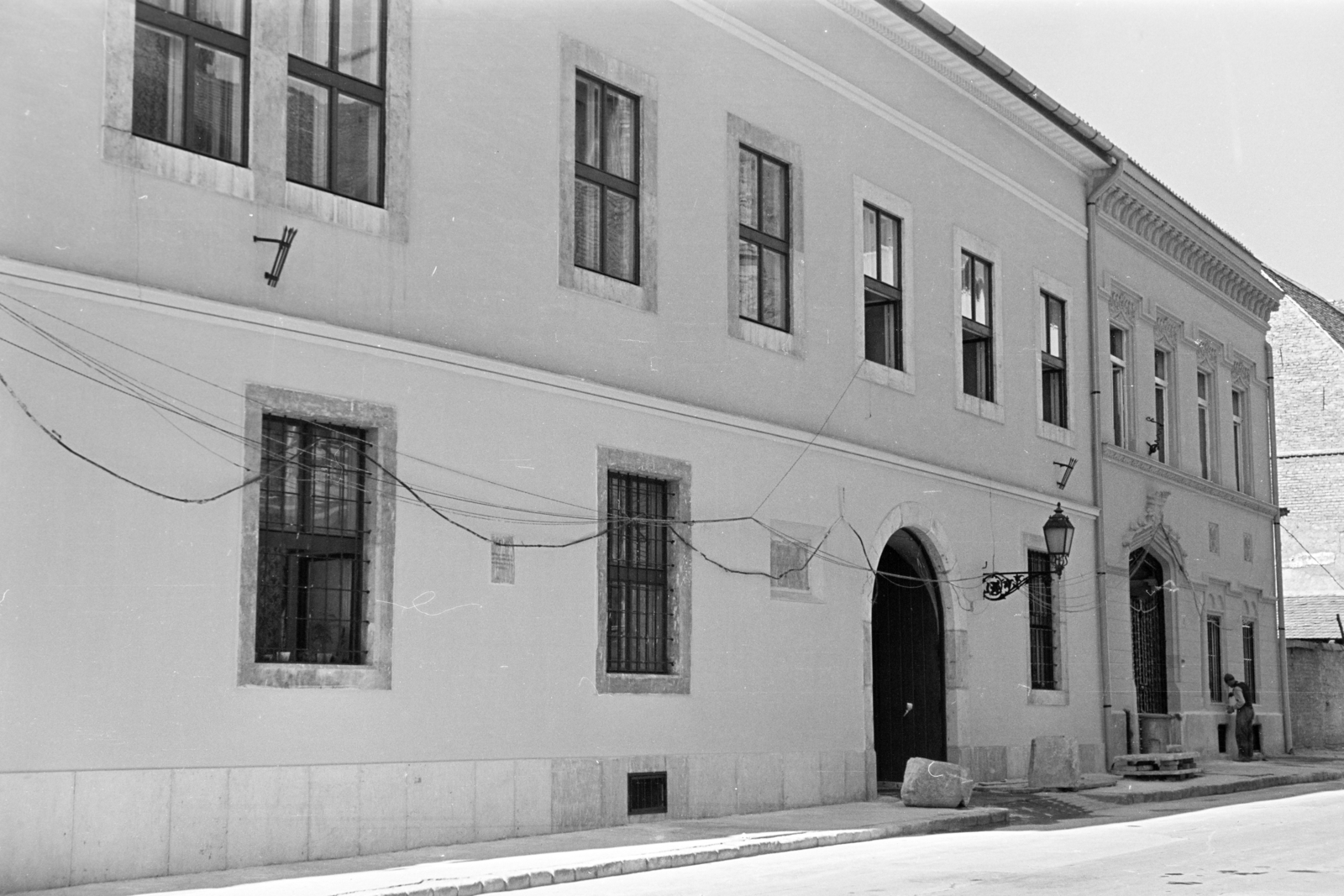 Magyarország, budai Vár, Budapest I., Úri utca, a felújított 6. és 8. számú ház., 1960, Artfókusz, Fábián József, Budapest, Fortepan #279690
