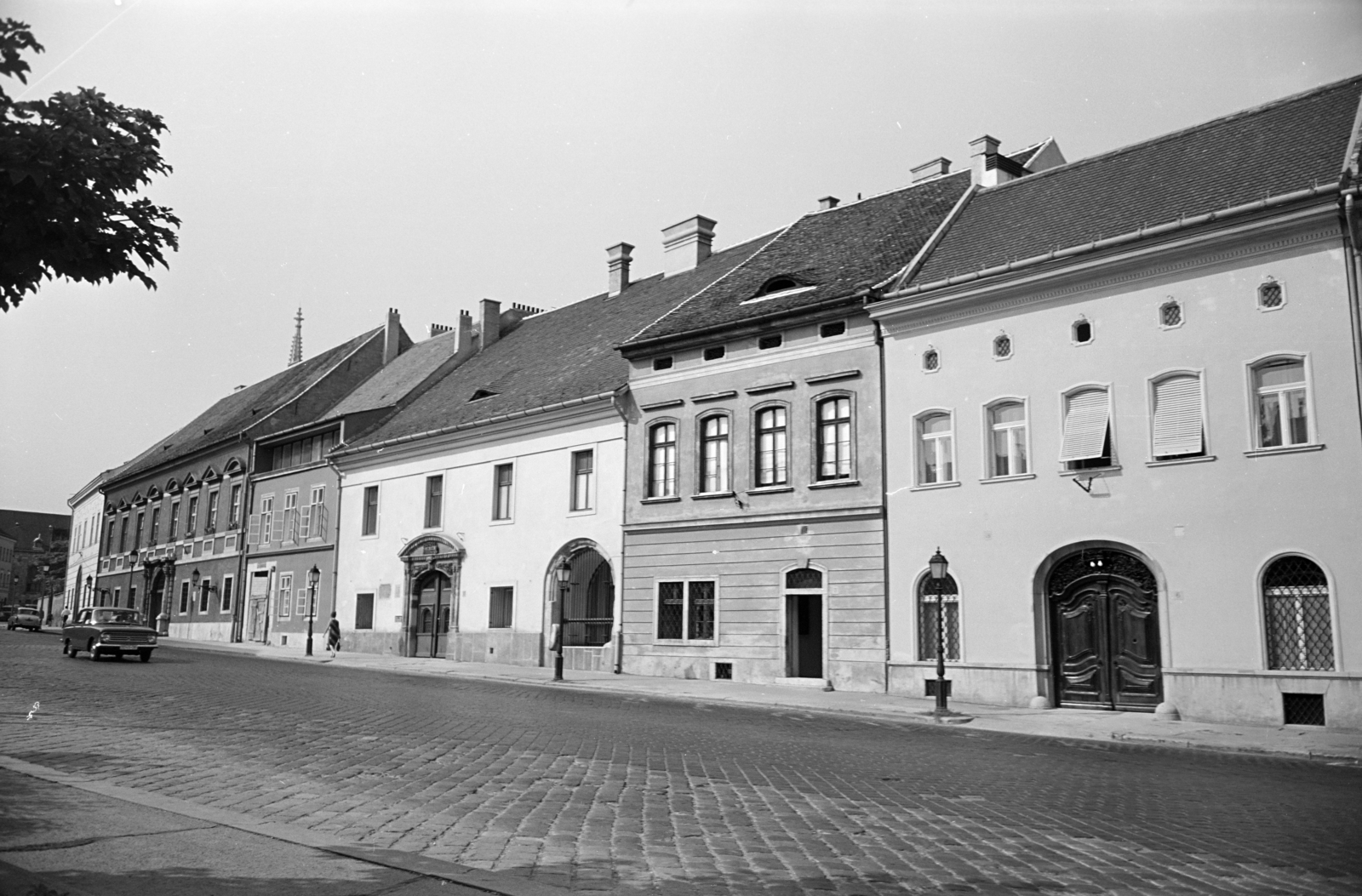 Hungary, Budapest I., Dísz tér a Tárnok utca felé nézve., 1967, Artfókusz, Budapest, Fortepan #279716
