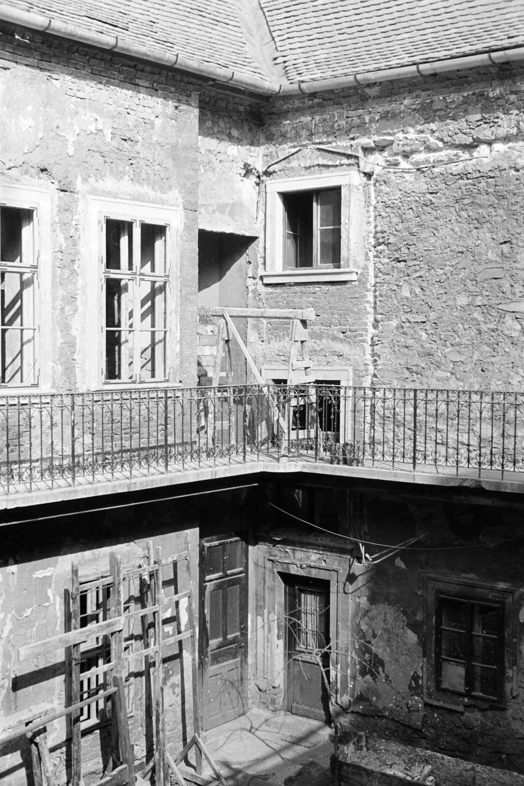 1958, Artfókusz, Fábián József, körfolyosó, Fortepan #279781
