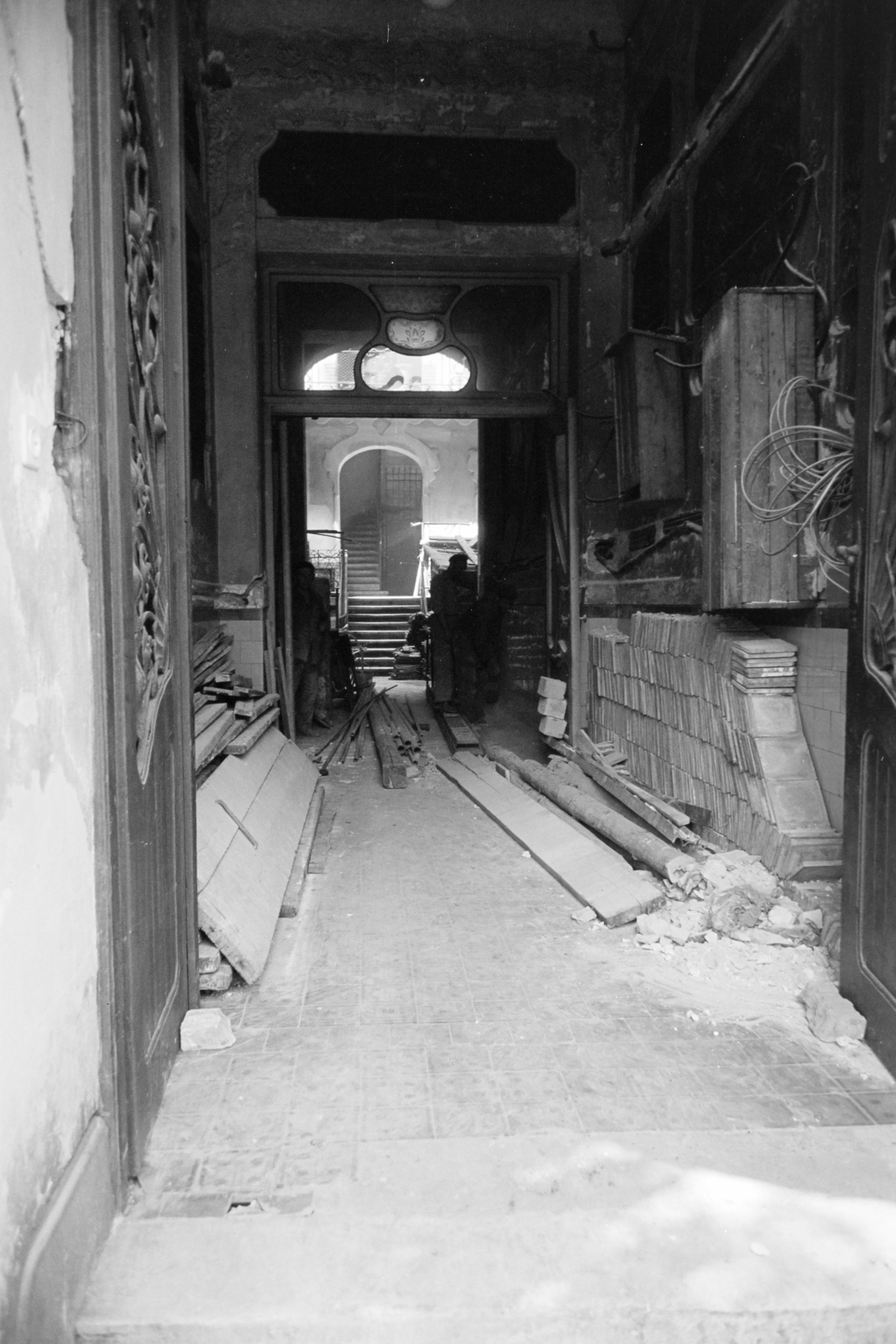 Hungary, Budapest XIV., Thököly út 46., a Szenes-ház kapuja és kapualja., 1964, Artfókusz, Budapest, Fortepan #279950