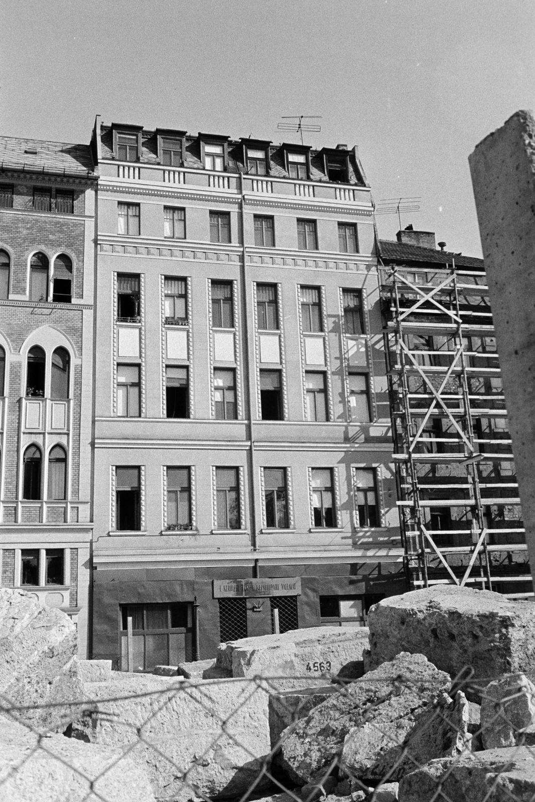 Magyarország, Budapest I., szemben a Döbrentei utca 24-es számú ház., 1962, Artfókusz, Fábián József, Budapest, Fortepan #280009
