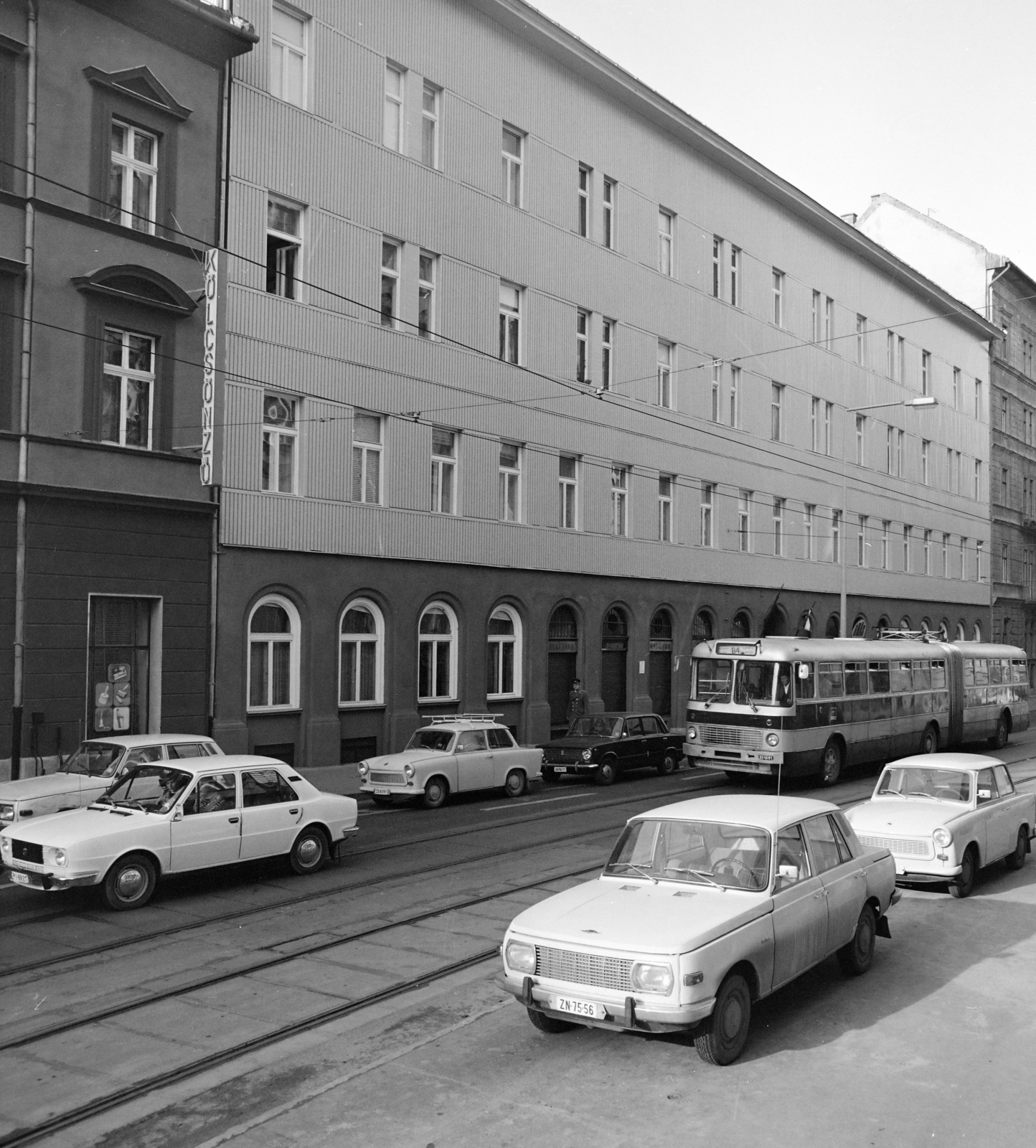 Magyarország, Budapest II., Török utca, szemben a felújított 4-es számú ház látható., 1979, Artfókusz, Fábián József, Budapest, Fortepan #280152