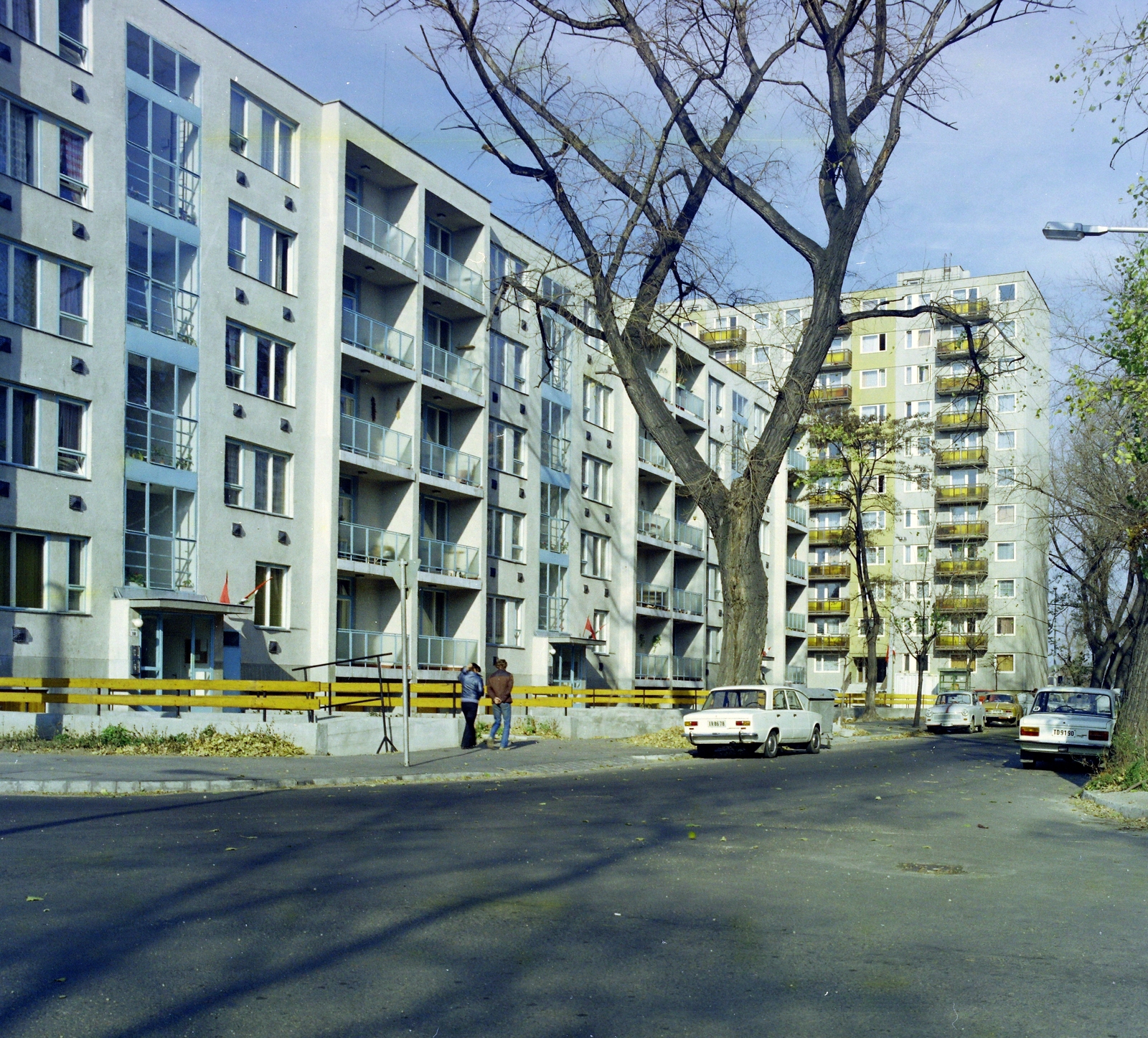 Hungary, Budapest XIII., Tomori utca a Babér utca - Gyöngyösi utca közötti szakaszon., 1983, Artfókusz, Budapest, Fortepan #280159