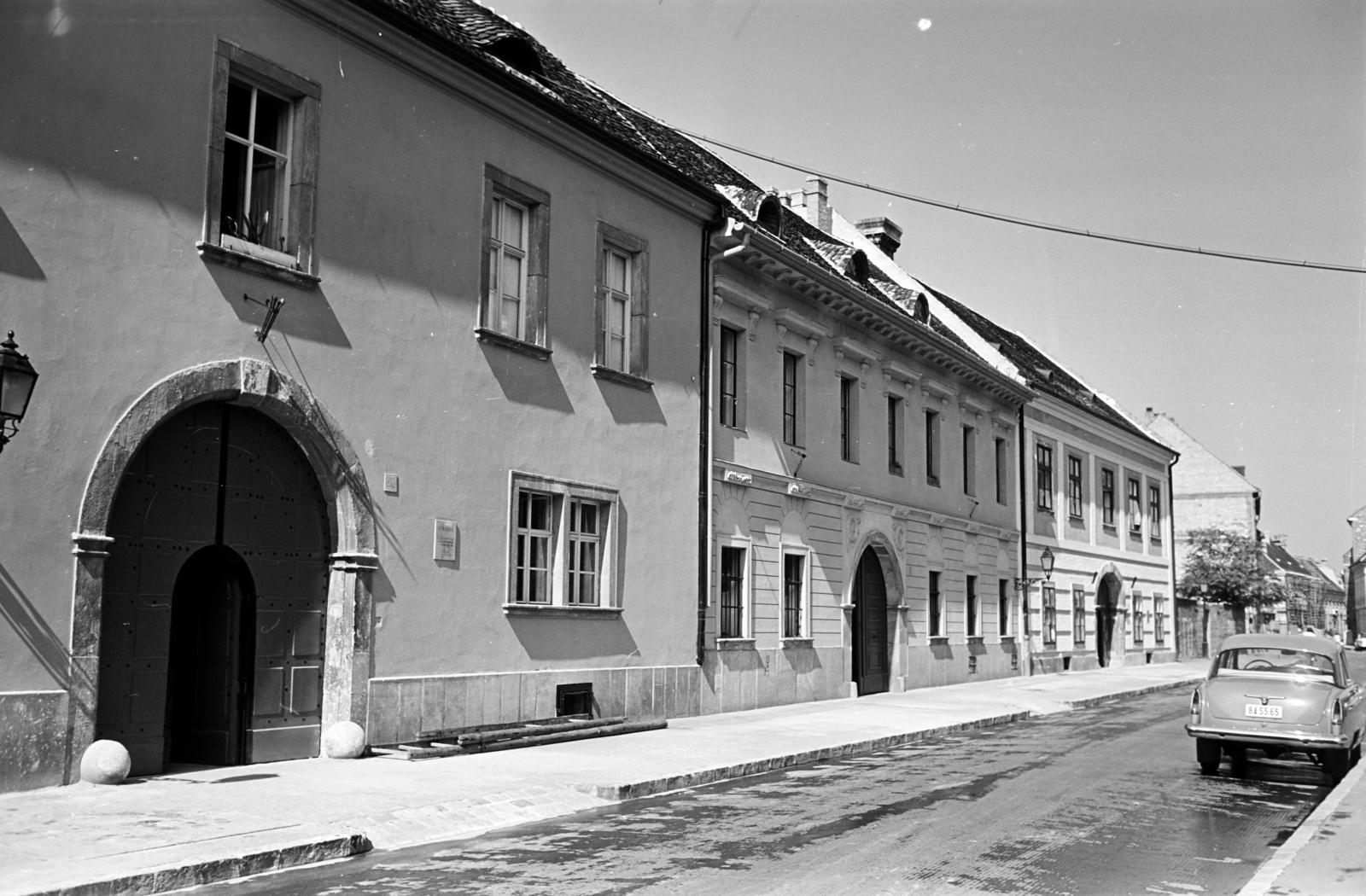 Magyarország, budai Vár, Budapest I., Úri utca, szemben a 20., 22. és 24. számú ház., 1966, Artfókusz, Fábián József, GAZ M21 Volga, Budapest, Fortepan #280724