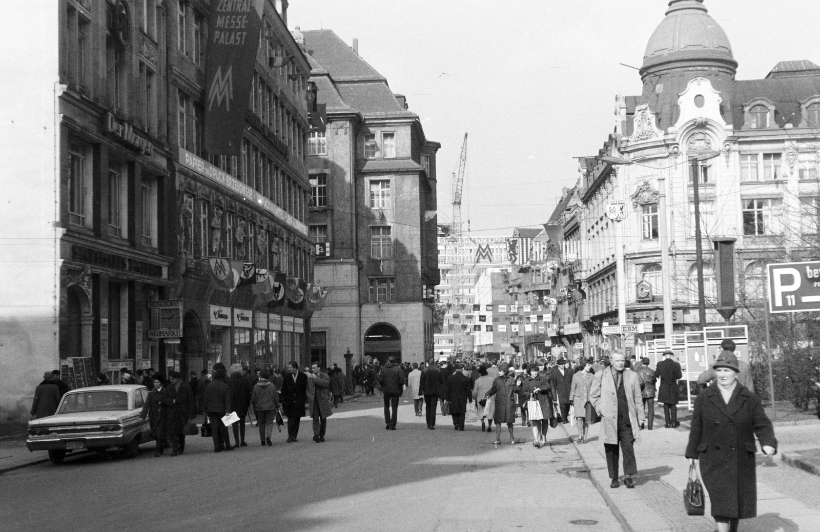 Germany, Leipzig, Neumarkt, középen a Grimmaische Straße kereszteződése, ezen túl szemben a Reichsstraße., 1967, Artfókusz, Fortepan #280741