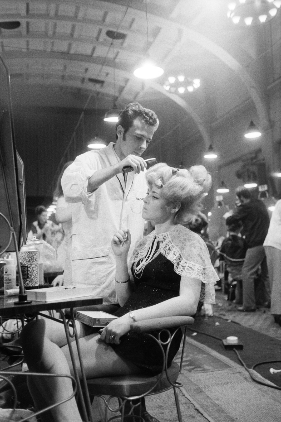 Magyarország, Budapest VIII., Golgota út, Ganz-MÁVAG Művelődési Központ. A Magyar Fodrász Klub Pest-Buda-Óbuda egyesítésének centenáriuma tiszteletére rendezett Országos Ifjúsági Fodrász Bajnoksága, 1973. november 18-án., 1973, Artfókusz, Fábián József, Budapest, Fortepan #280877