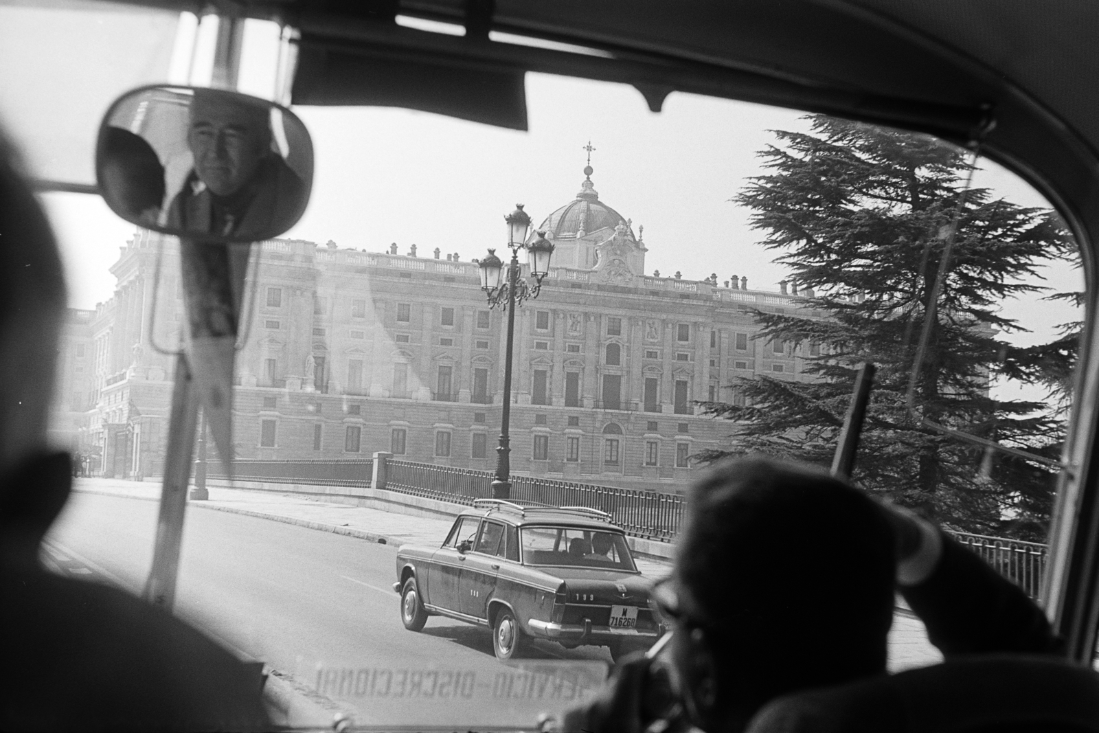 Spanyolország, Madrid, Calle de Bailén, szemben a Királyi Palota., 1972, Artfókusz, Fábián József, Fortepan #280917