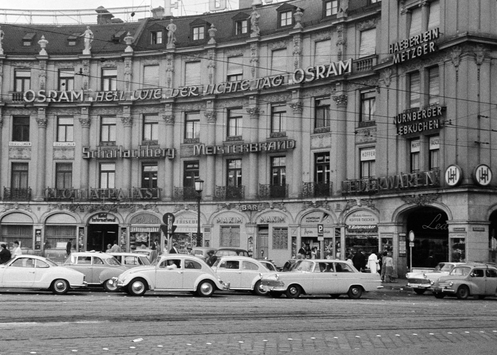 Németország, München, Karlsplatz, jobbra a Neuhauser strasse., 1965, Artfókusz, Fábián József, NSZK, Fortepan #280994
