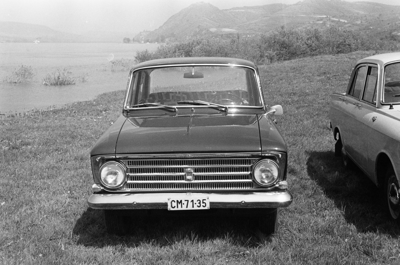 Magyarország,Dunakanyar, Visegrád, Duna-part, háttérben a Várhegy a Fellegvárral., 1968, Artfókusz, Fábián József, rendszám, Fortepan #281037