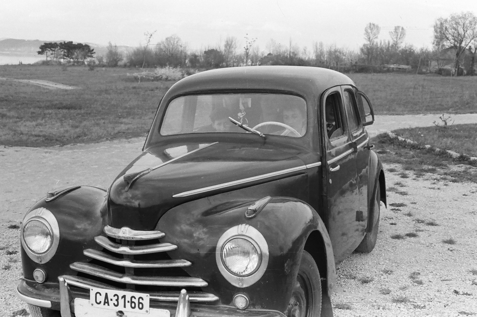 Hungary, Balatongyörök, Szépkilátó, Skoda 1101 típusú személygépkocsi., 1960, Umann Kornél, Czechoslovak brand, Skoda-brand, automobile, number plate, Fortepan #28120