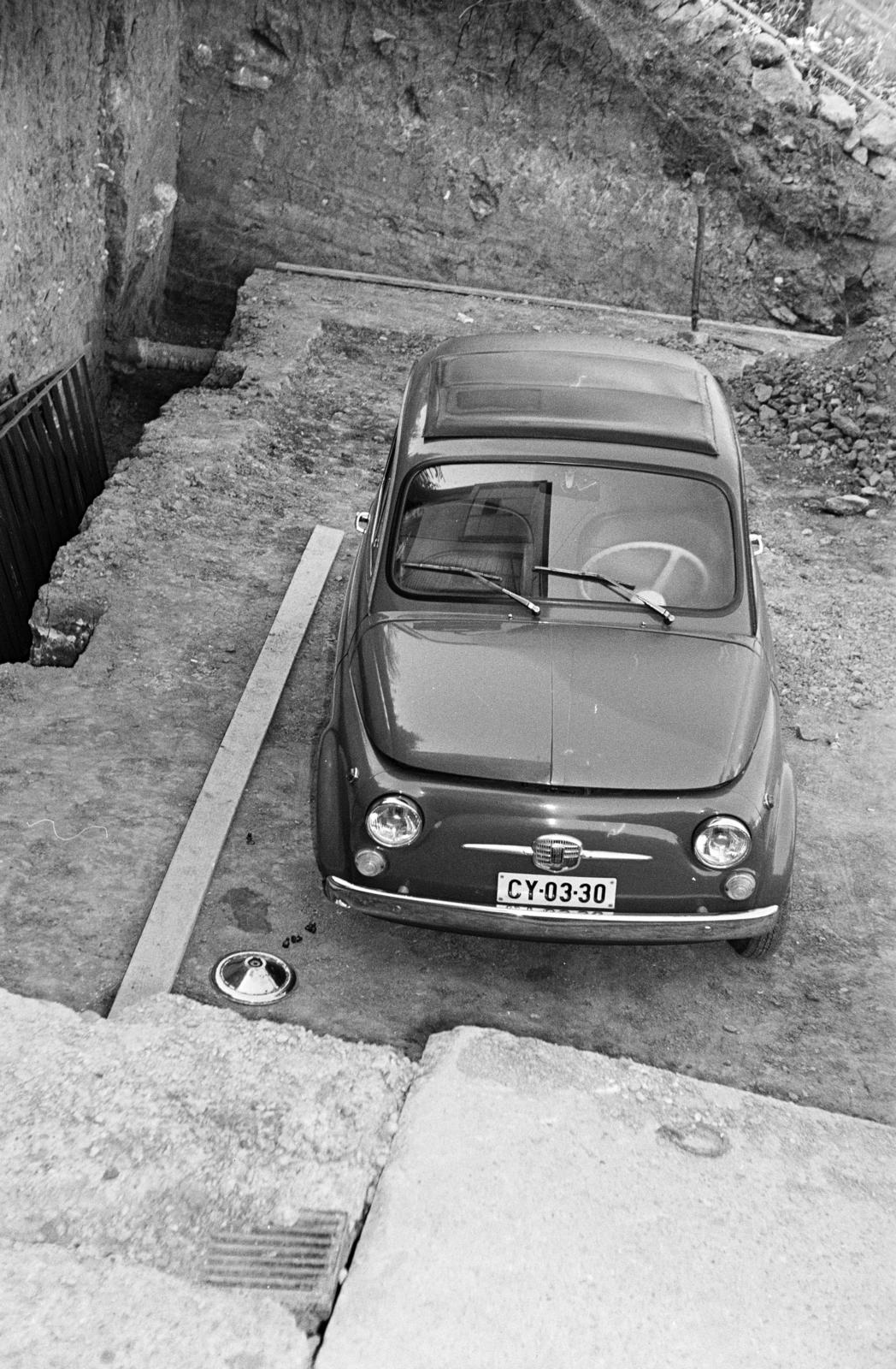 A kép forrását kérjük így adja meg: Fortepan / Budapest Főváros Levéltára. Levéltári jelzet: HU.BFL.XV.19.c.10, 1972, Budapest Főváros Levéltára / BRFK helyszínelési fényképei, BRFK Hivatala Bűnügyi Technikai Osztály, number plate, Fortepan #281369