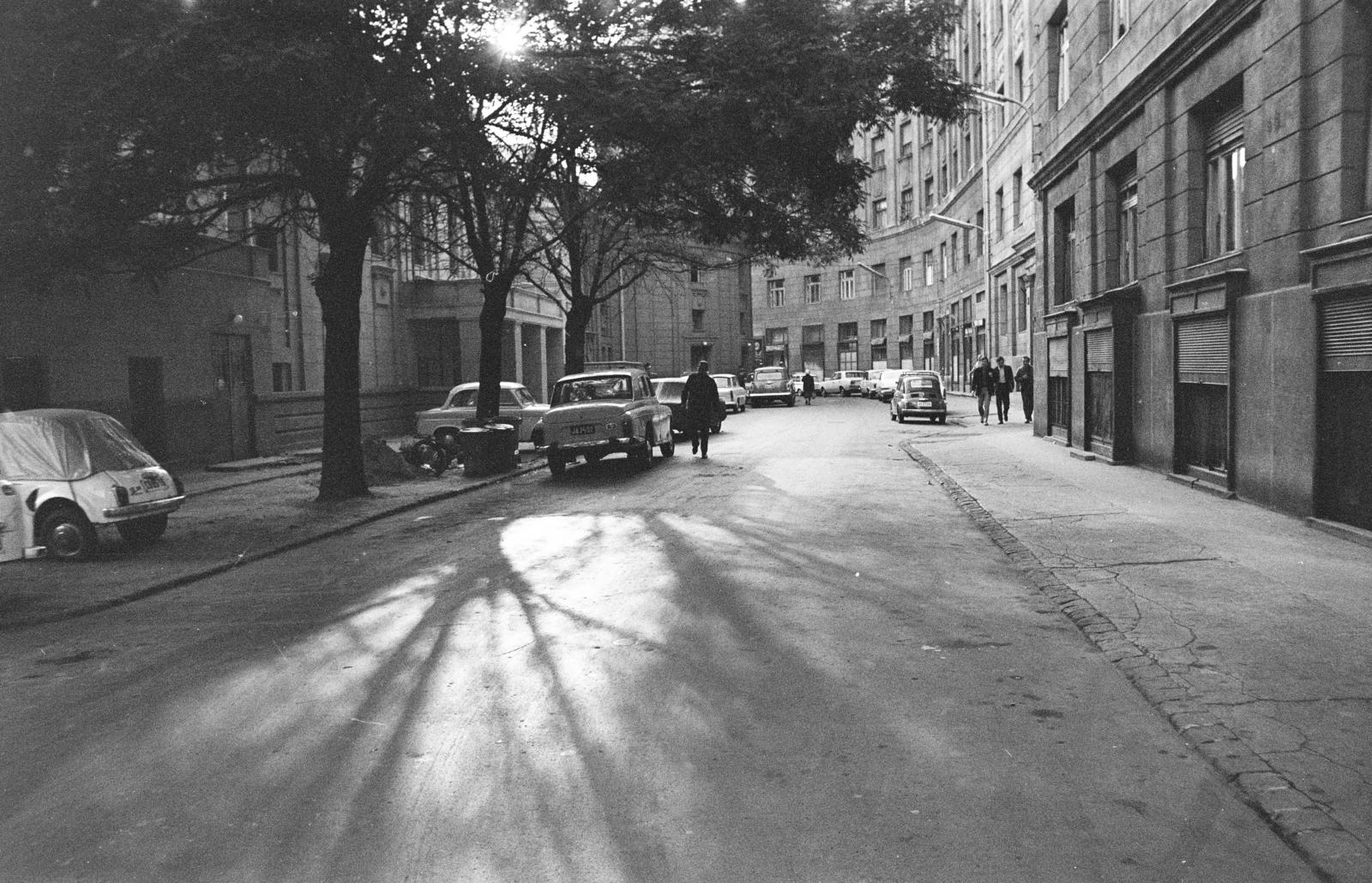 A kép forrását kérjük így adja meg: Fortepan / Budapest Főváros Levéltára. Levéltári jelzet: HU.BFL.XV.19.c.10, 1972, Budapest Főváros Levéltára / BRFK helyszínelési fényképei, BRFK Hivatala Bűnügyi Technikai Osztály, Fortepan #281383