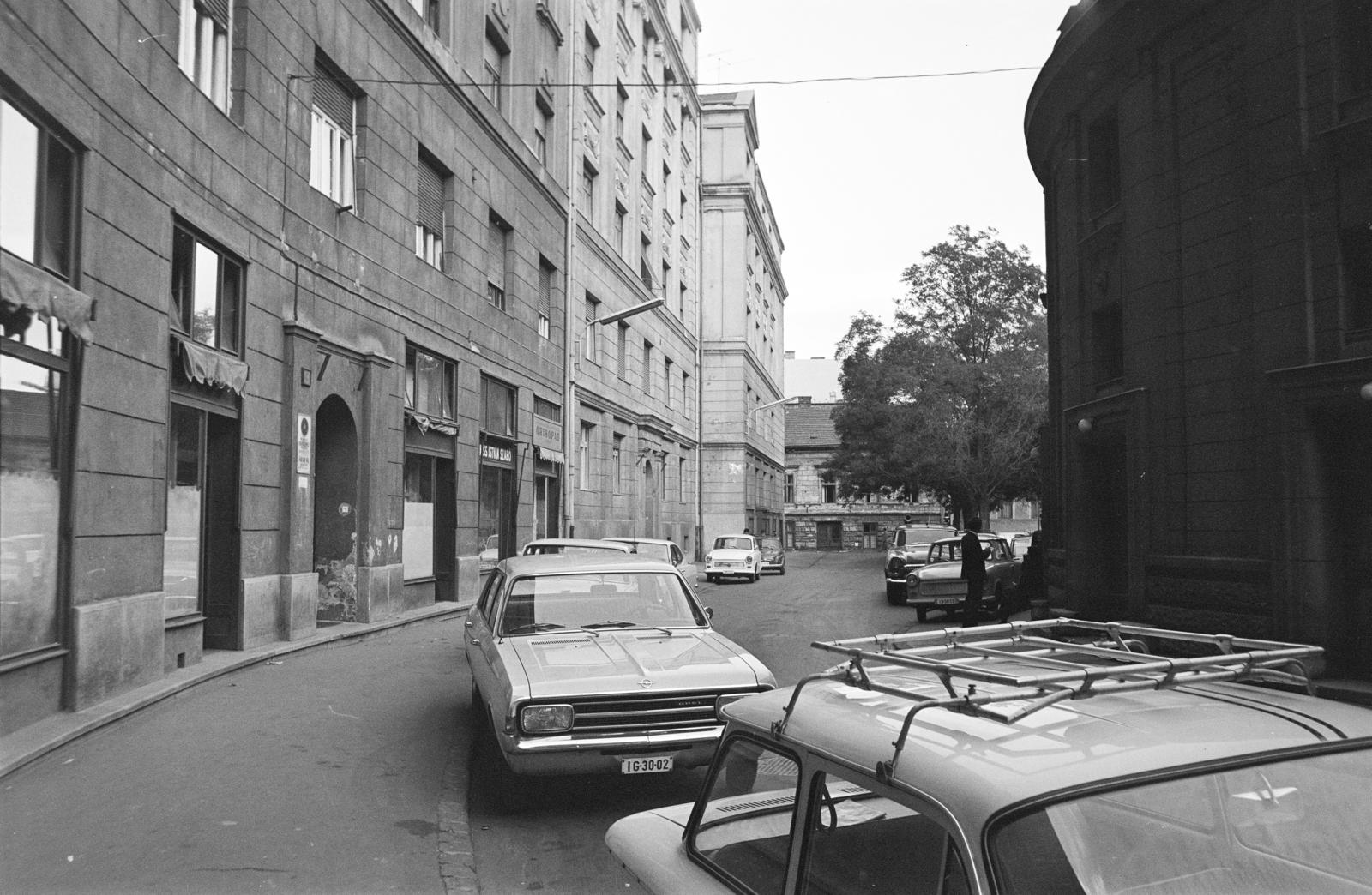 A kép forrását kérjük így adja meg: Fortepan / Budapest Főváros Levéltára. Levéltári jelzet: HU.BFL.XV.19.c.10, 1972, Budapest Főváros Levéltára / BRFK helyszínelési fényképei, BRFK Hivatala Bűnügyi Technikai Osztály, number plate, Fortepan #281384