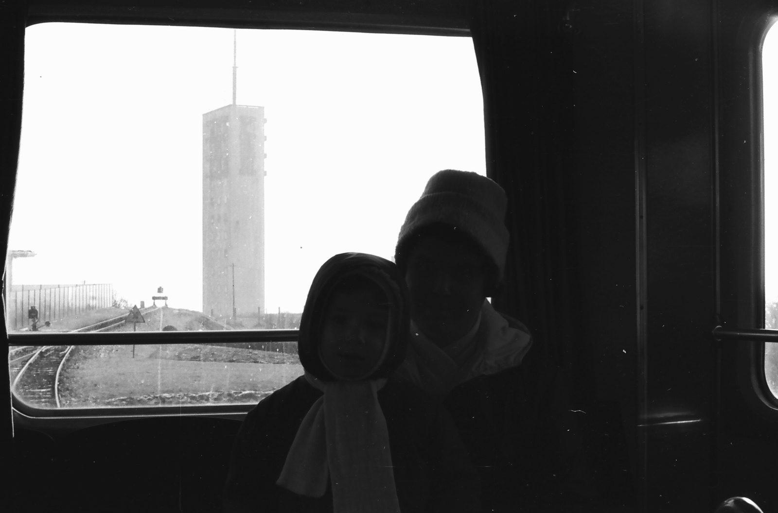 Hungary, untitled, Budapest XII., TV torony a Gyermekvasút (Úttörővasút) végállomásáról nézve., 1965, Umann Kornél, railway, railroad switch, Children's railway, Budapest, Fortepan #28172