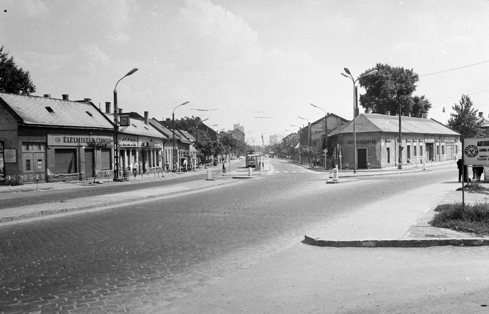 Hungary, Budapest III., Bécsi út, szemben a villamos-végállomás a Vörösvári úton. A kép forrását kérjük így adja meg: Fortepan / Budapest Főváros Levéltára. Levéltári jelzet: HU.BFL.XV.19.c.10, 1972, Budapest Főváros Levéltára / BRFK helyszínelési fényképei, BRFK Hivatala Bűnügyi Technikai Osztály, Budapest, Fortepan #282699