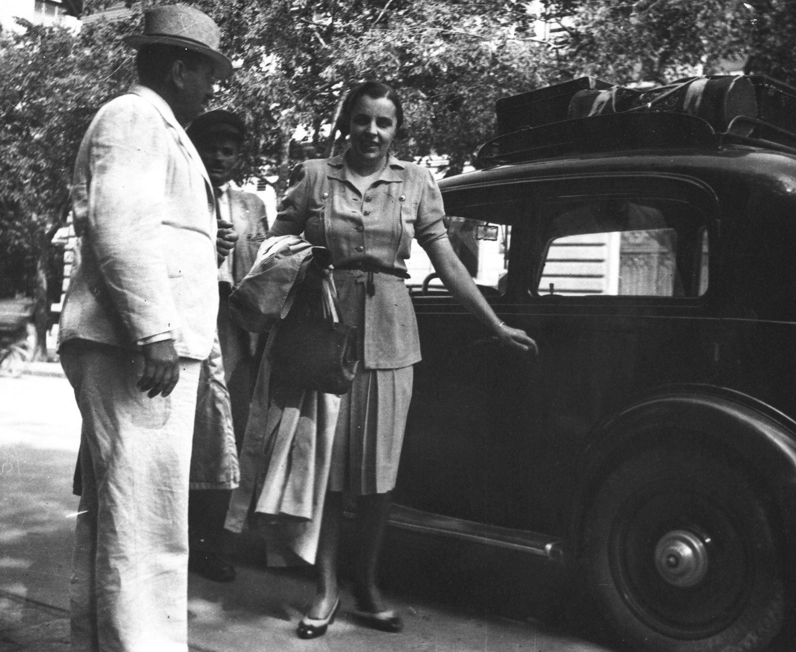 1935, Lukács Zsolt, woman, handbag, automobile, trench coat, Fortepan #28287