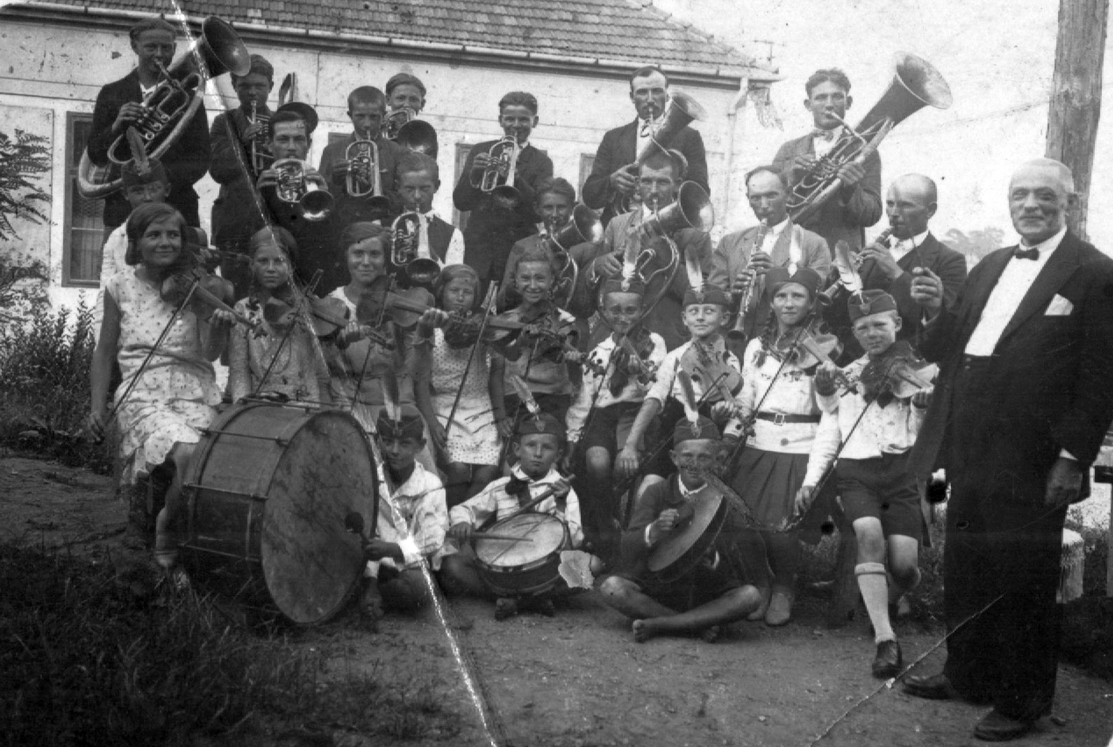 1937, Acsán Zsolt, musical instrument, trumpet, tableau, band, violin, kids, wind band, drum, cymbal, conductor, Fortepan #28294