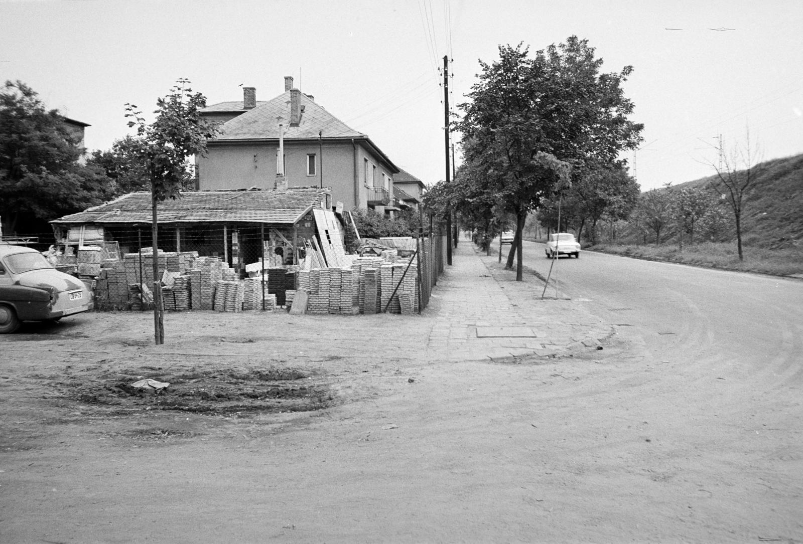 A kép forrását kérjük így adja meg: Fortepan / Budapest Főváros Levéltára. Levéltári jelzet: HU.BFL.XV.19.c.10, 1972, Budapest Főváros Levéltára / BRFK helyszínelési fényképei, BRFK Hivatala Bűnügyi Technikai Osztály, Fortepan #282966