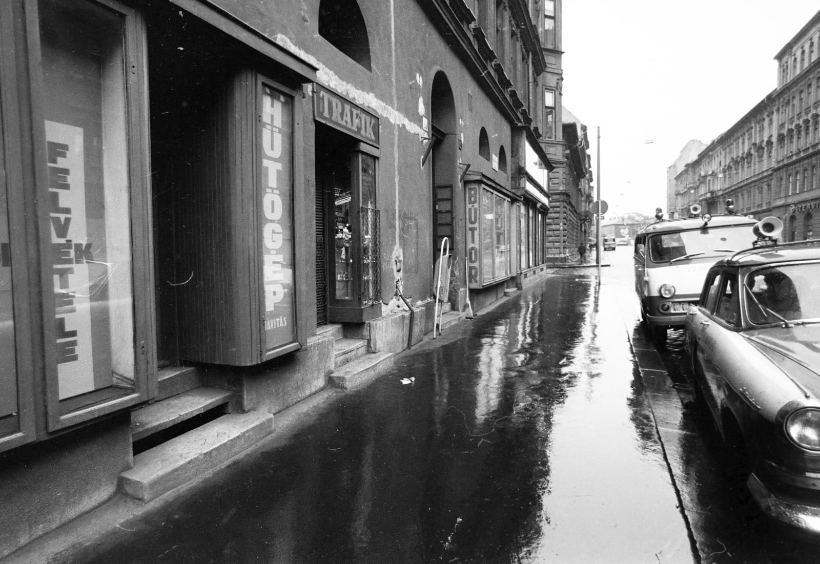 A kép forrását kérjük így adja meg: Fortepan / Budapest Főváros Levéltára. Levéltári jelzet: HU.BFL.XV.19.c.10, 1972, Budapest Főváros Levéltára / BRFK helyszínelési fényképei, BRFK Hivatala Bűnügyi Technikai Osztály, Fortepan #283027