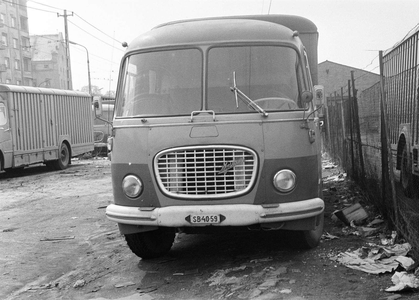A kép forrását kérjük így adja meg: Fortepan / Budapest Főváros Levéltára. Levéltári jelzet: HU.BFL.XV.19.c.10, 1972, Budapest Főváros Levéltára / BRFK helyszínelési fényképei, BRFK Hivatala Bűnügyi Technikai Osztály, number plate, Fortepan #283250