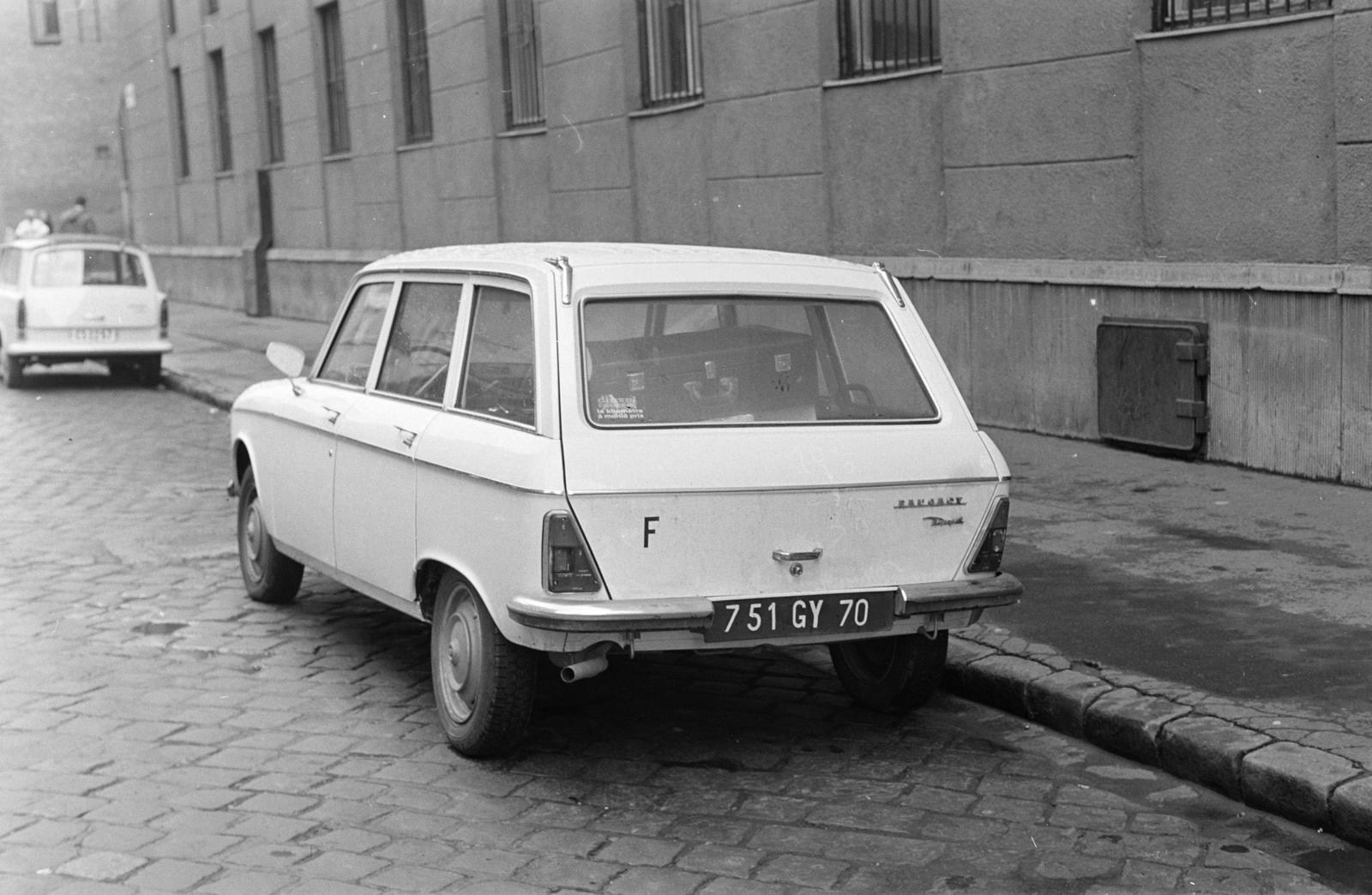 A kép forrását kérjük így adja meg: Fortepan / Budapest Főváros Levéltára. Levéltári jelzet: HU.BFL.XV.19.c.10, 1972, Budapest Főváros Levéltára / BRFK helyszínelési fényképei, BRFK Hivatala Bűnügyi Technikai Osztály, number plate, Fortepan #283723