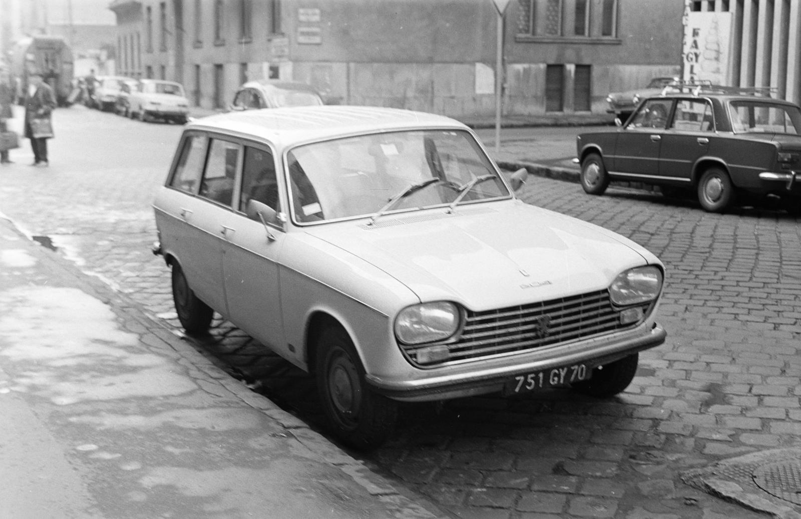 A kép forrását kérjük így adja meg: Fortepan / Budapest Főváros Levéltára. Levéltári jelzet: HU.BFL.XV.19.c.10, 1972, Budapest Főváros Levéltára / BRFK helyszínelési fényképei, BRFK Hivatala Bűnügyi Technikai Osztály, number plate, Fortepan #283724