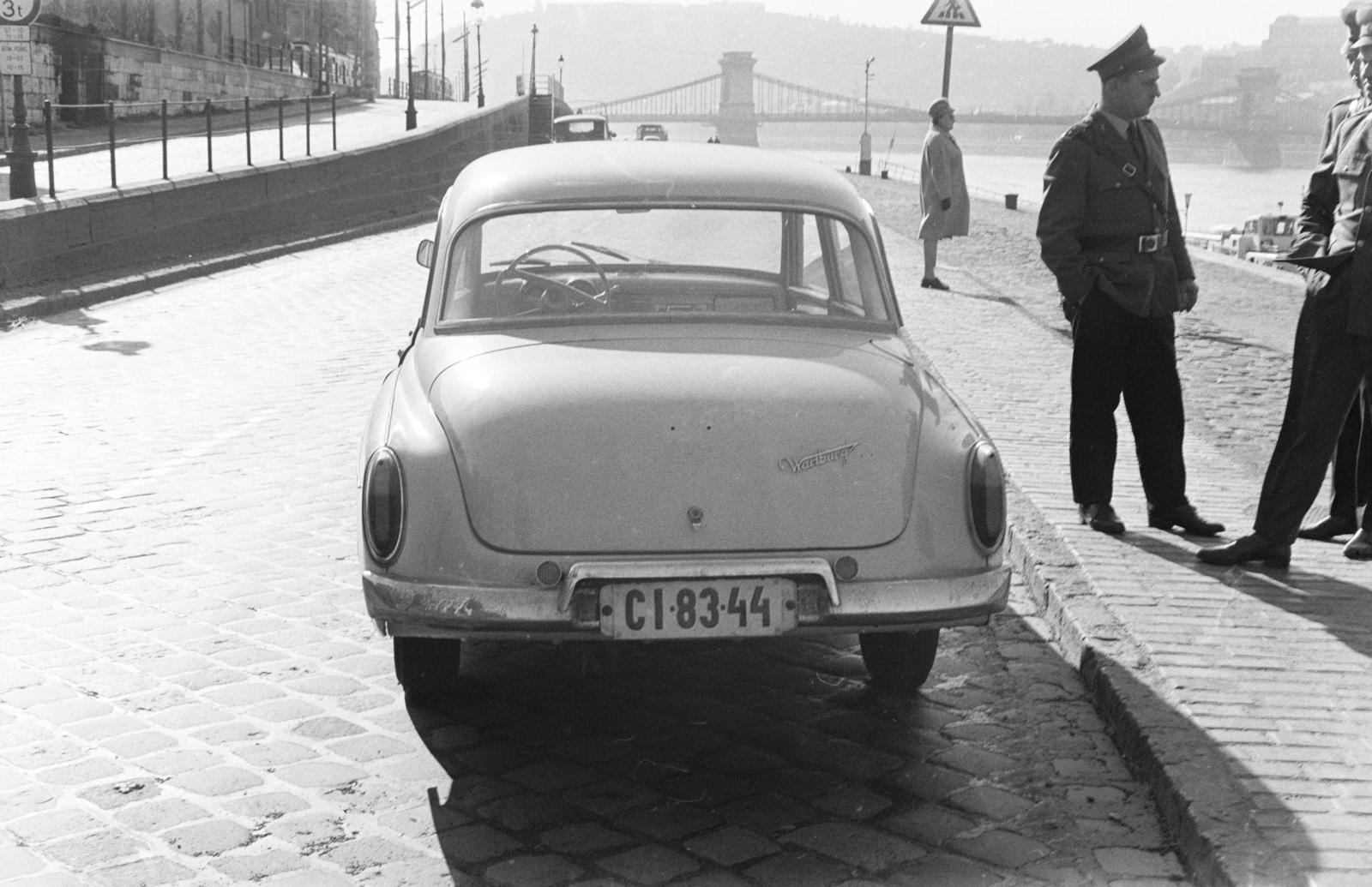 A kép forrását kérjük így adja meg: Fortepan / Budapest Főváros Levéltára. Levéltári jelzet: HU.BFL.XV.19.c.10, 1972, Budapest Főváros Levéltára / BRFK helyszínelési fényképei, BRFK Hivatala Bűnügyi Technikai Osztály, number plate, Fortepan #283771