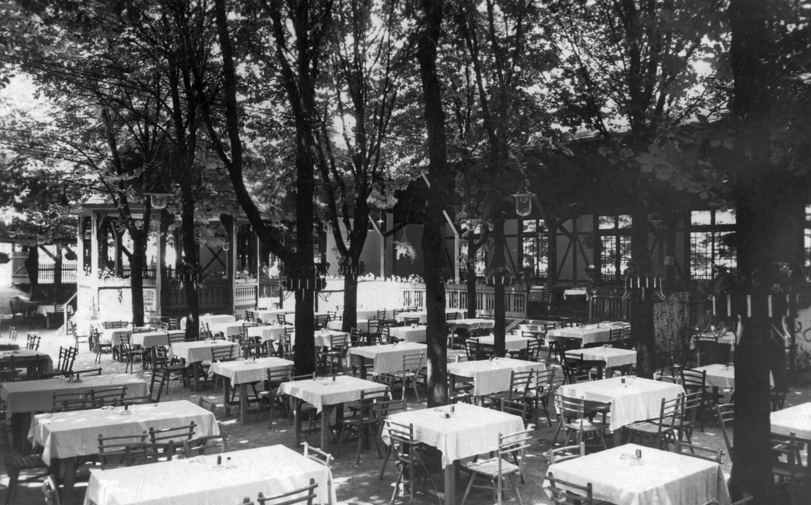 Hungary, Budapest II., Balázs Vendéglő a Hűvösvölgyi (Hidegkúti) úton., 1938, Saly Noémi, restaurant, Budapest, Fortepan #28408