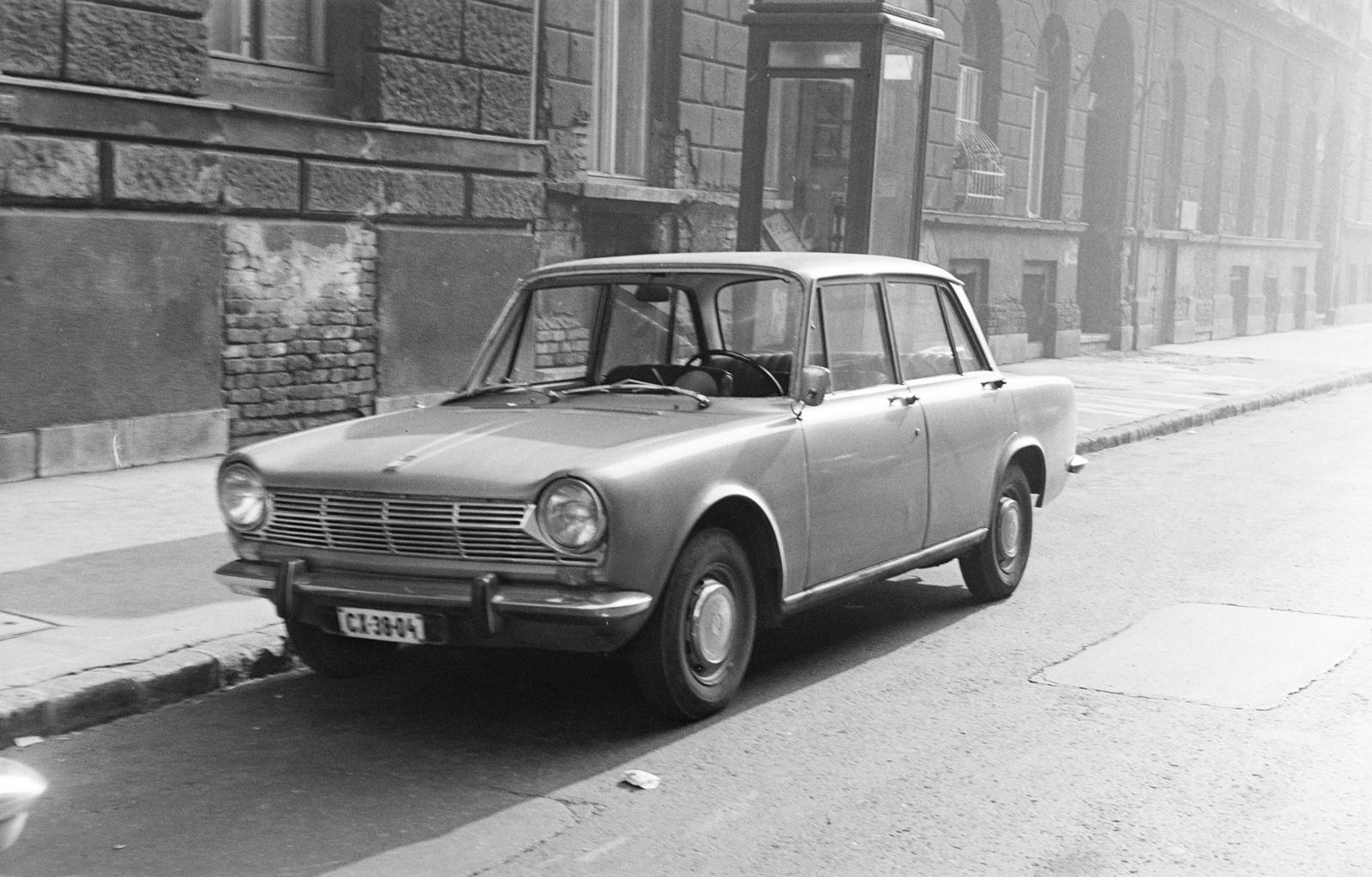 A kép forrását kérjük így adja meg: Fortepan / Budapest Főváros Levéltára. Levéltári jelzet: HU.BFL.XV.19.c.10, 1971, Budapest Főváros Levéltára / BRFK helyszínelési fényképei, BRFK Hivatala Bűnügyi Technikai Osztály, number plate, Fortepan #284145