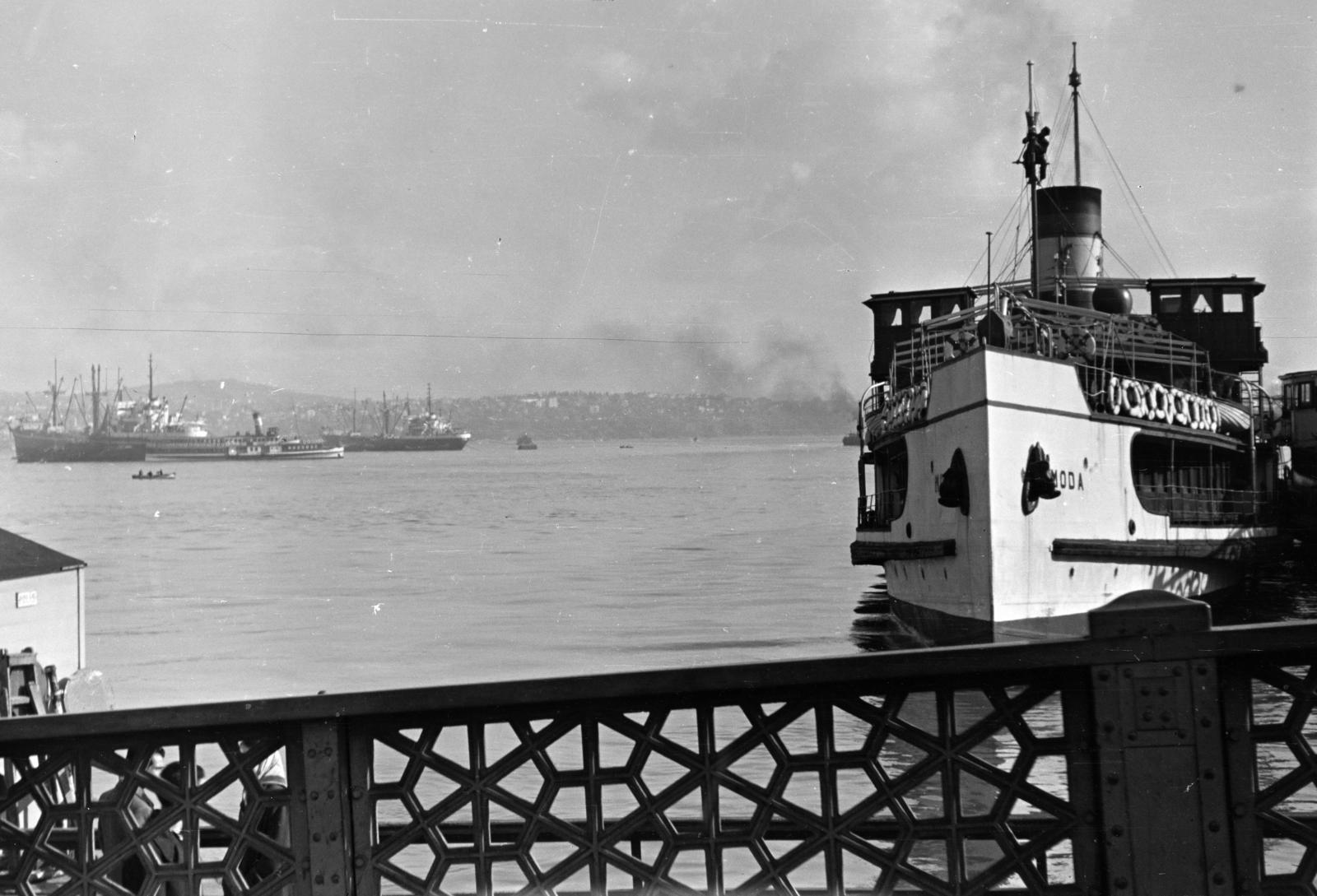Turkey, Istanbul, kikötő., 1954, Bihari Erzsébet-Németh Tamás Lajos, Fortepan #284367