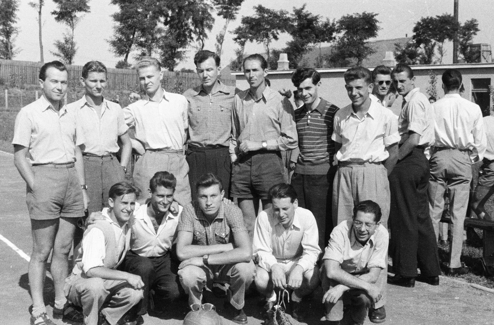 1956, Bihari Erzsébet-Németh Tamás Lajos, soccer team, tableau, boys, Fortepan #284421