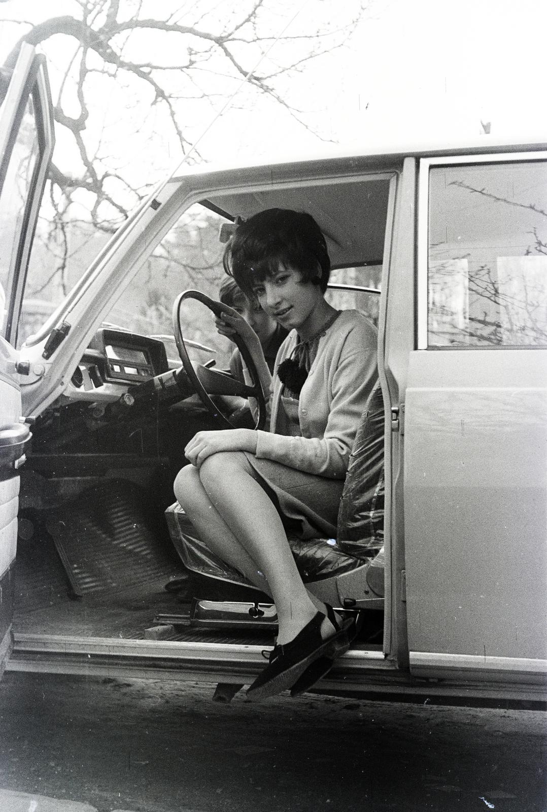 1976, Domokos József, girls'n'cars, Fortepan #284599