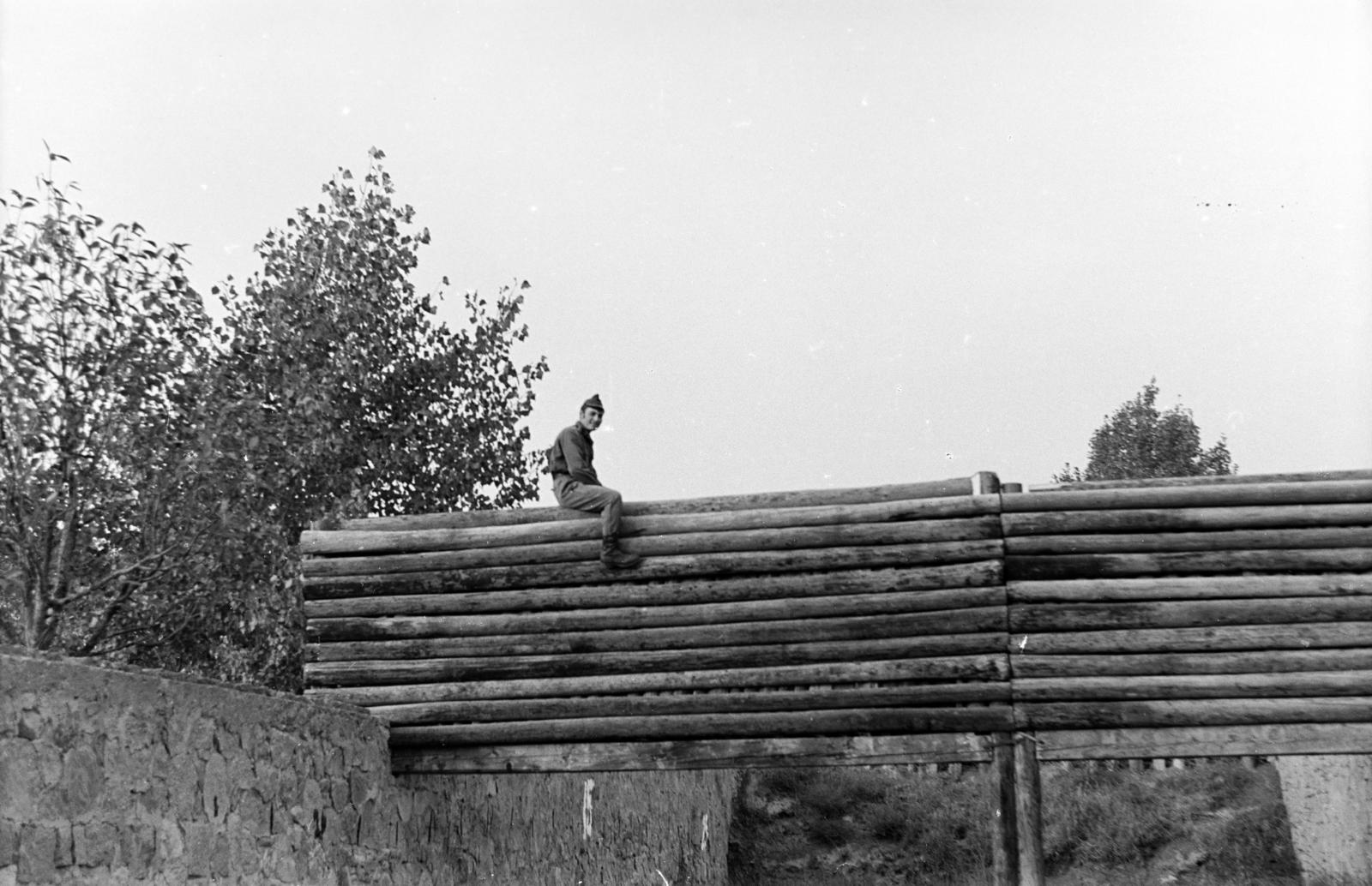 1975, Domokos József, shooting range, Hungarian People's Army, humour, Fortepan #284612