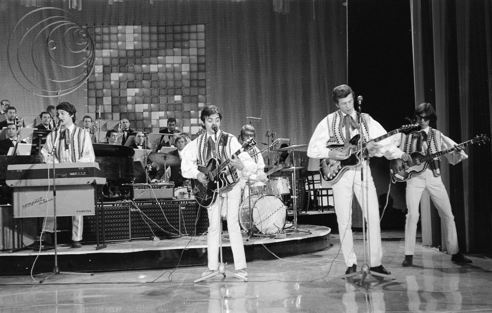 Magyarország, Budapest IX., Vágóhíd utca 62., Bolgár Kultúrotthon, a Magyar Televízió Ki mit tud? 1968. műsorának döntője. Hungária együttes., 1968, Domokos József, Budapest, Fortepan #284740