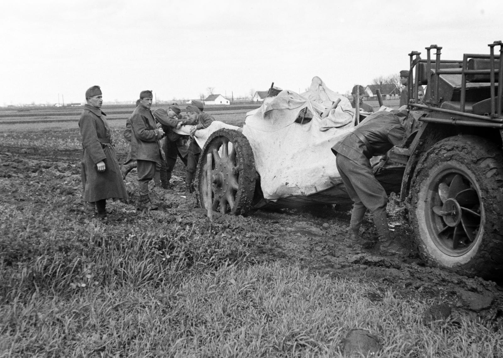 1942, Fortepan/Album090, tüzérség, HSCS KV-40, ágyú, Fortepan #284863