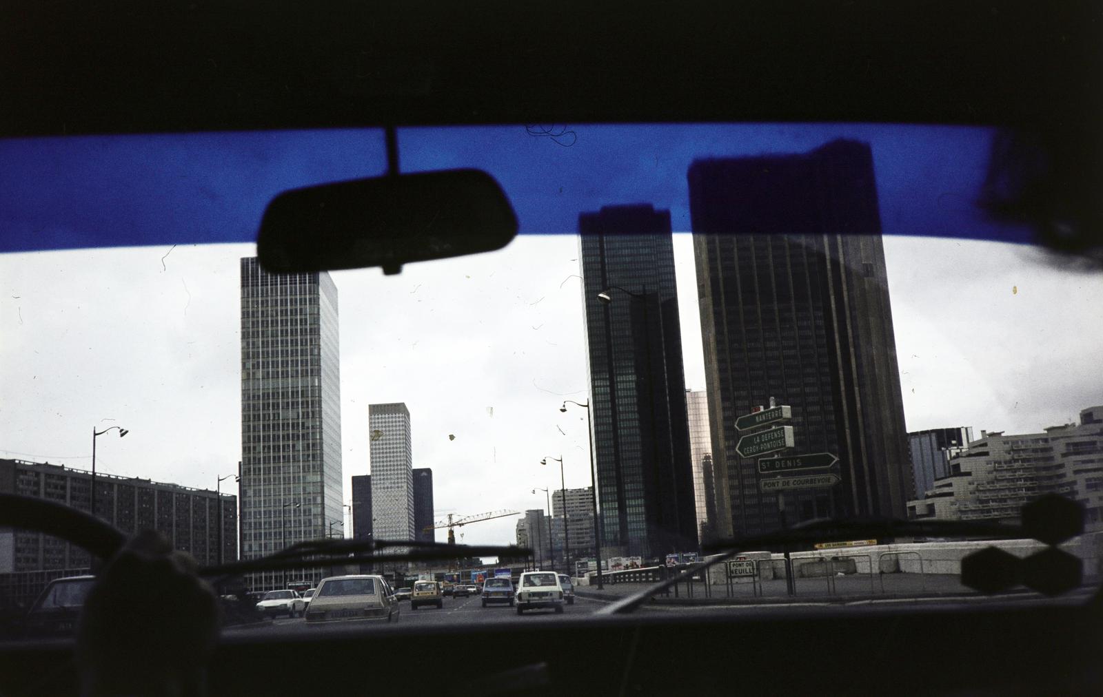 France, Neuilly-sur-Seine, a Pont de Neuilly-n túl a La Défense üzleti központ Párizs elővárosában, 1983, Gara Andor, Fortepan #285113