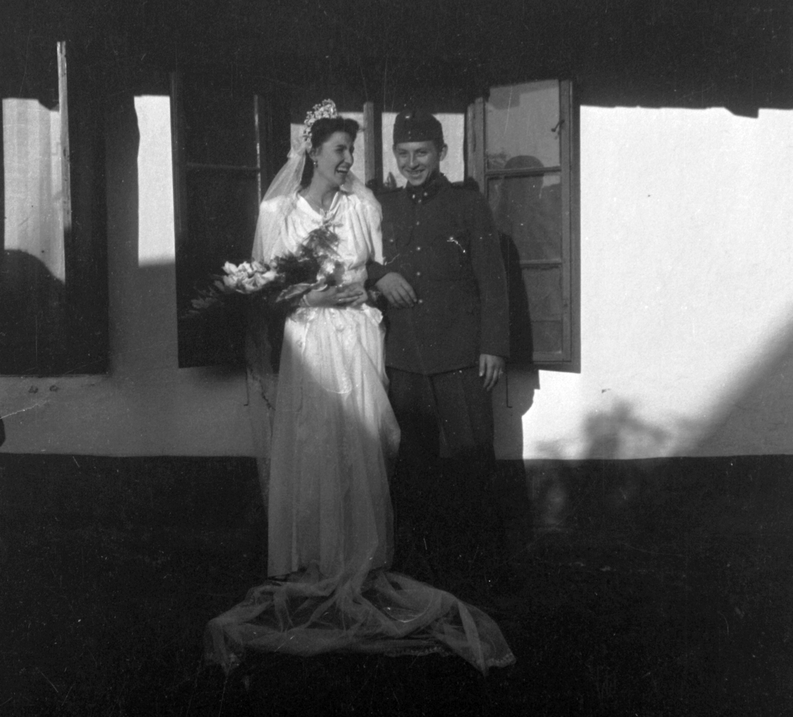 1939, Fortepan, soldier, house, window, wedding ceremony, officer, Fortepan #28523