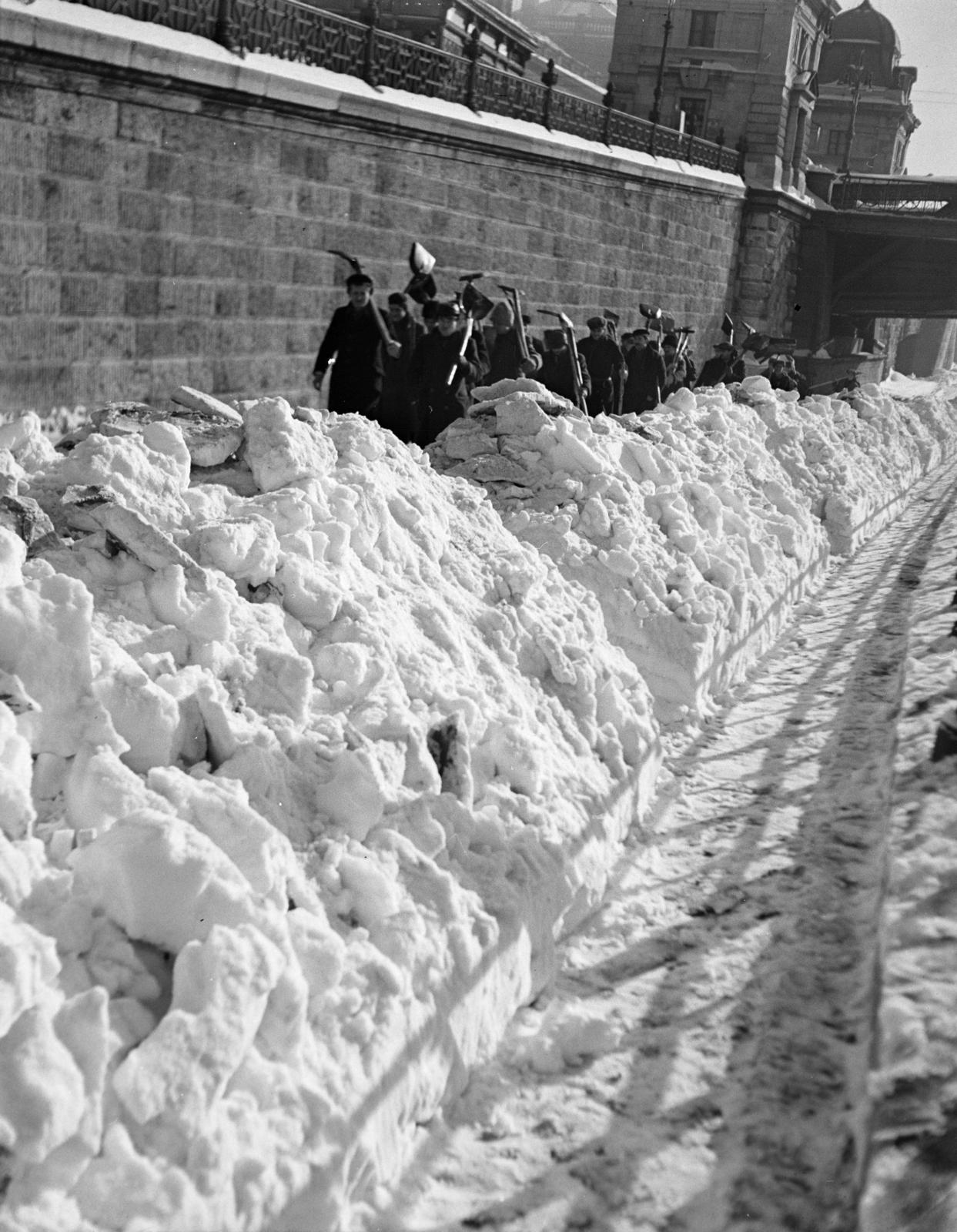 1935, Gara Andor, snow shovel, wharf, snowy landscape, snow worker, Fortepan #285244