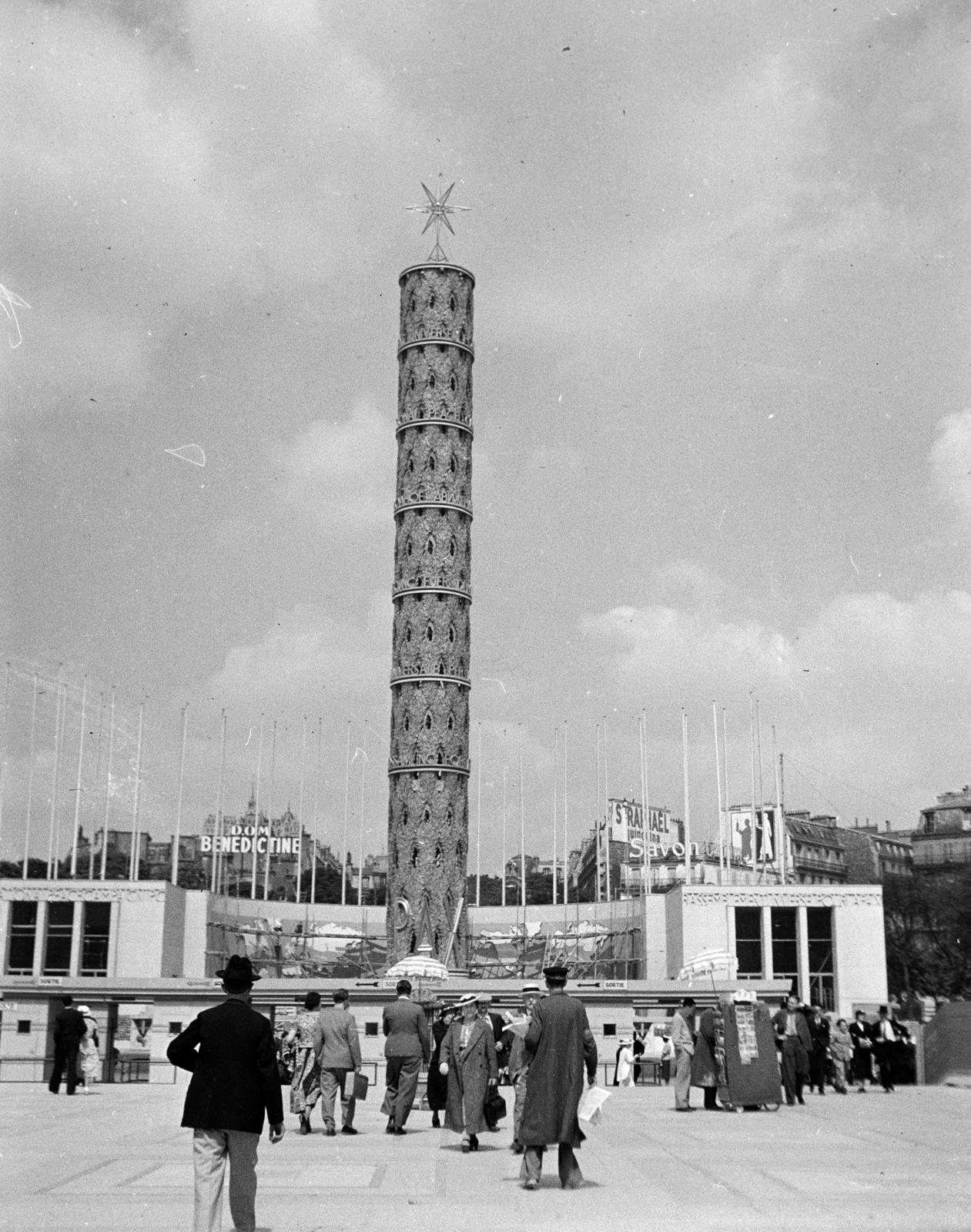 Franciaország, Párizs, Világkiállítás 1937., Place du Trocadéro, Béke-oszlop., 1937, Gara Andor, Fortepan #285326