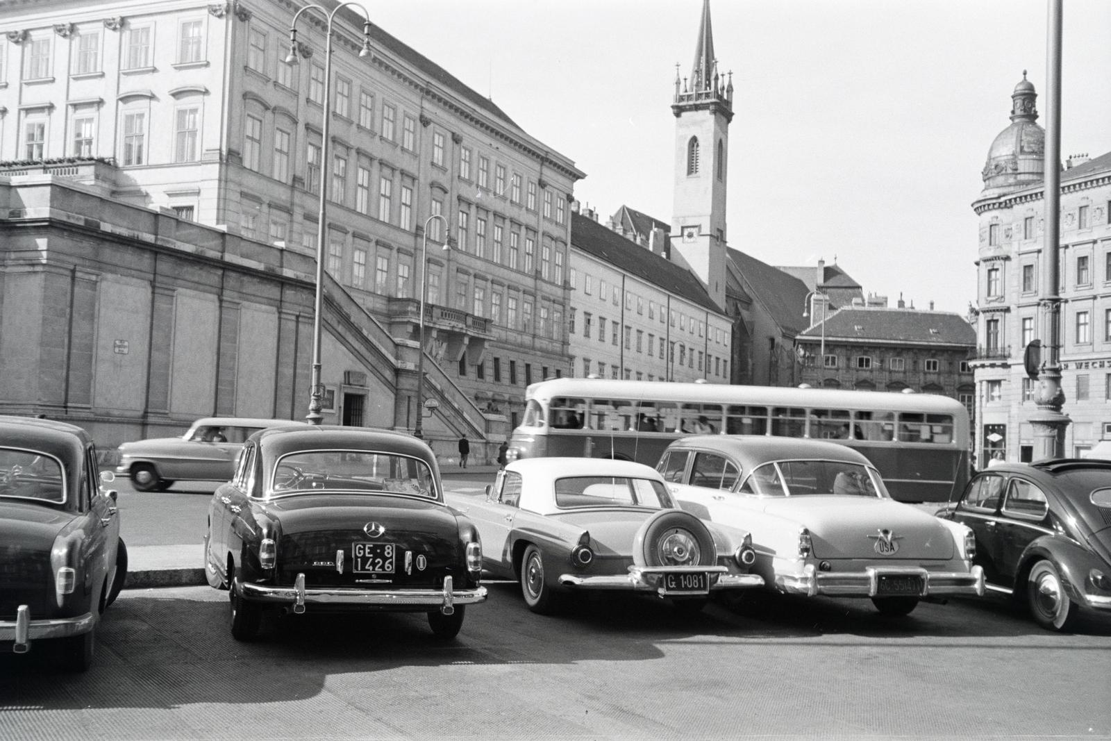 1959, Gara Andor, car park, Mercedes-brand, Studebaker-brand, Mercedes W120, number plate, Fortepan #285376