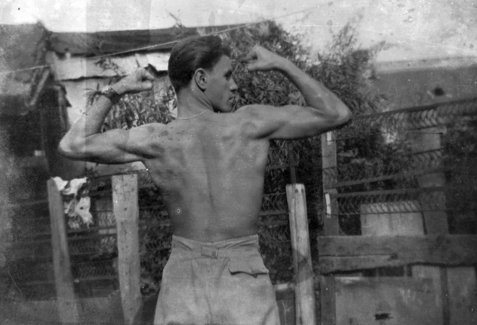 1933, Fortepan, yard, wrist watch, summer, man, fence, posture, half-naked, body building, back, Fortepan #28541