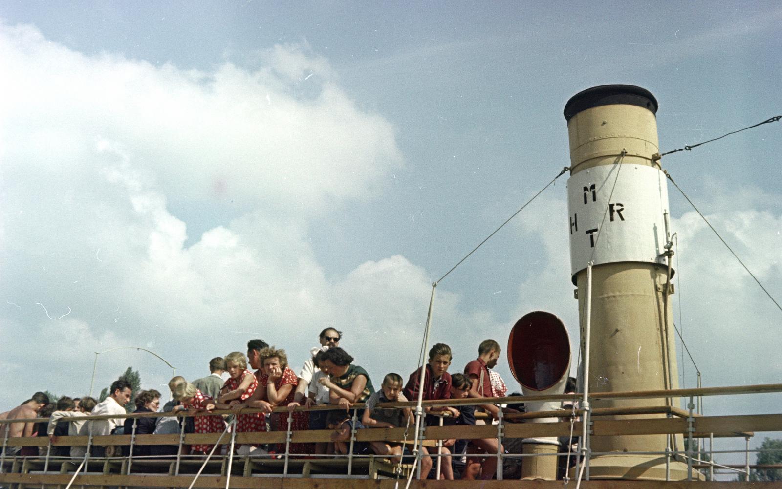 1955, Gara Andor, boat trip, colorful, Fortepan #285437