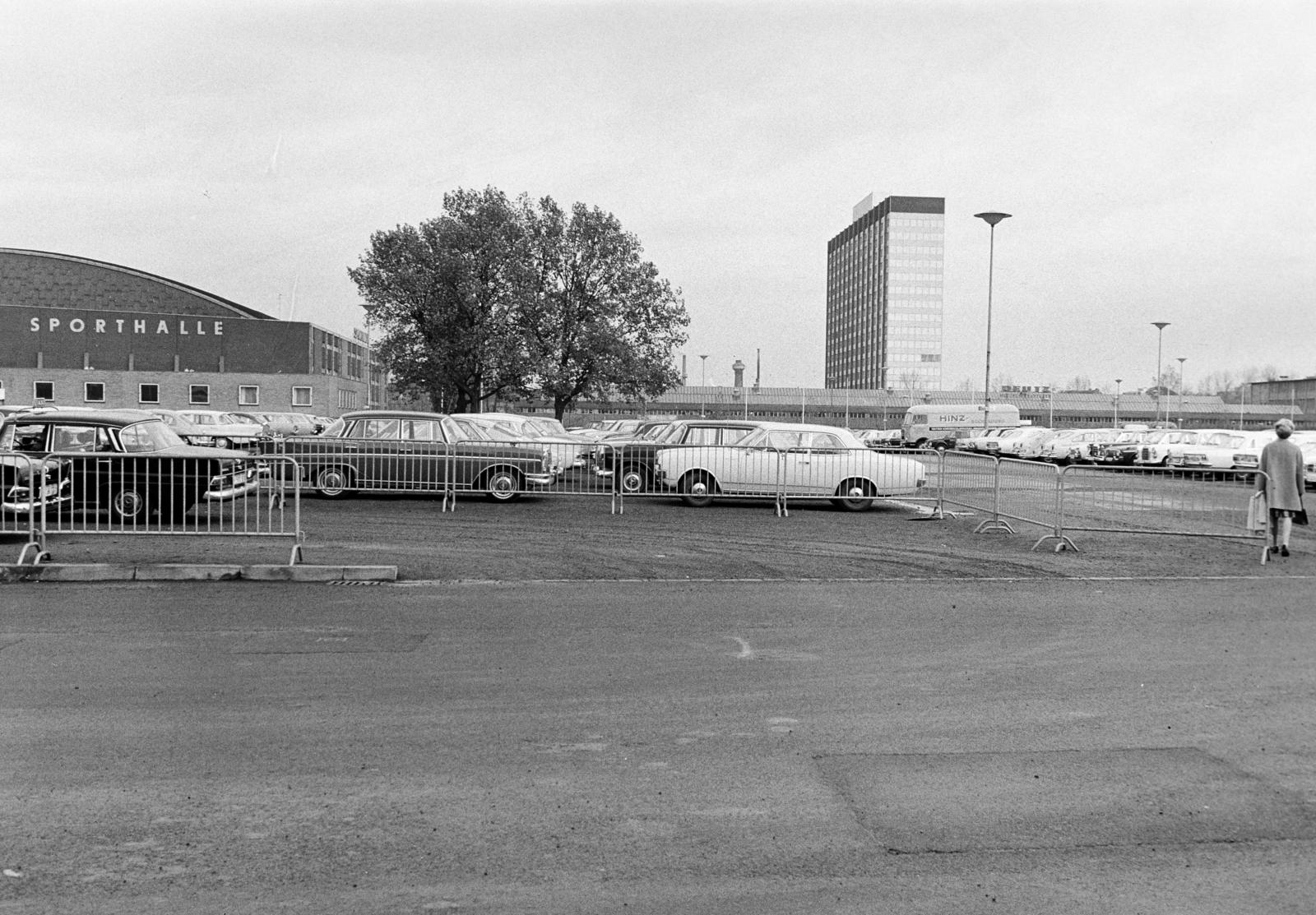 Germany, Köln, vásárváros., 1963, Gara család, car park, Fortepan #285628