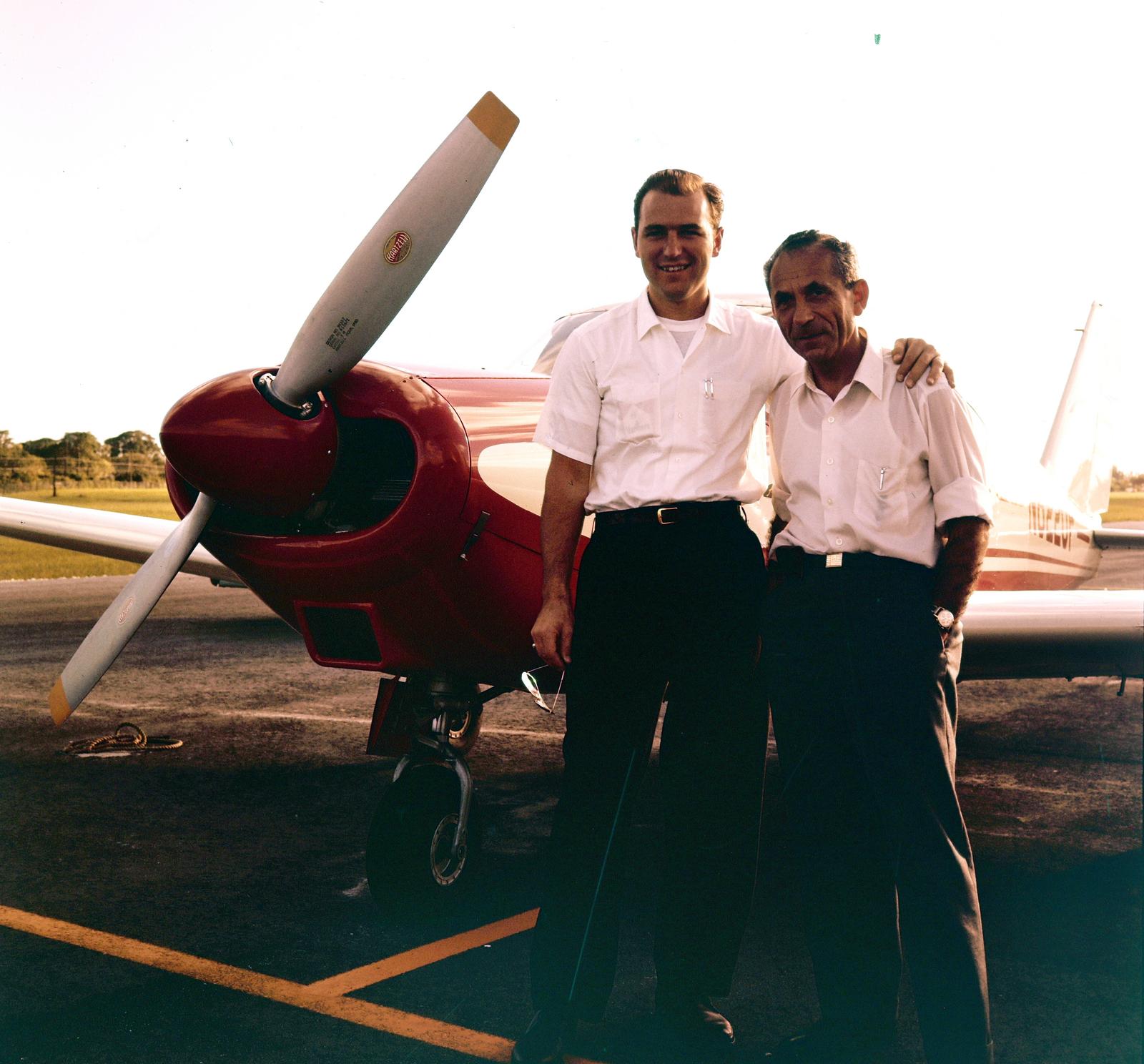 1965, Gara Andor, Piper PA-24 Comanche, colorful, propeller, airplane, Fortepan #285792