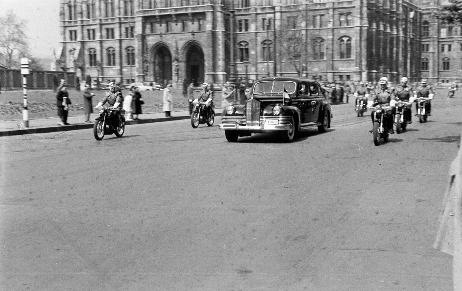 Hungary, Budapest V., Kossuth Lajos tér, Parlament., 1959, Garaczi László, number plate, Budapest, Fortepan #285915