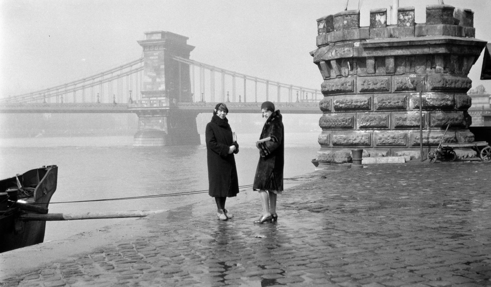 1928, Kieselbach Tamás, looking back, Duna-bridge, Fortepan #286208