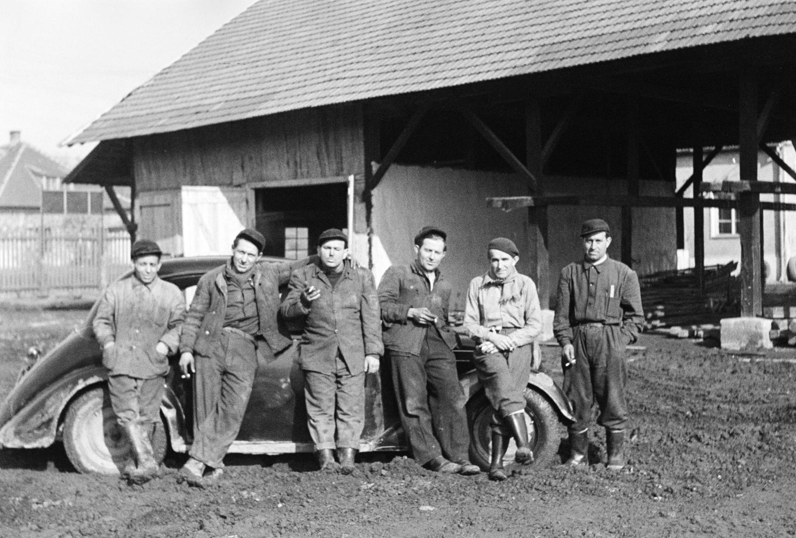 Hungary, Miskolc, Győri kapu, a felvétel a Magyar Gyárépítő Nemzeti Vállalat telephelyén készült., 1950, Kieselbach Tamás, Fortepan #286251