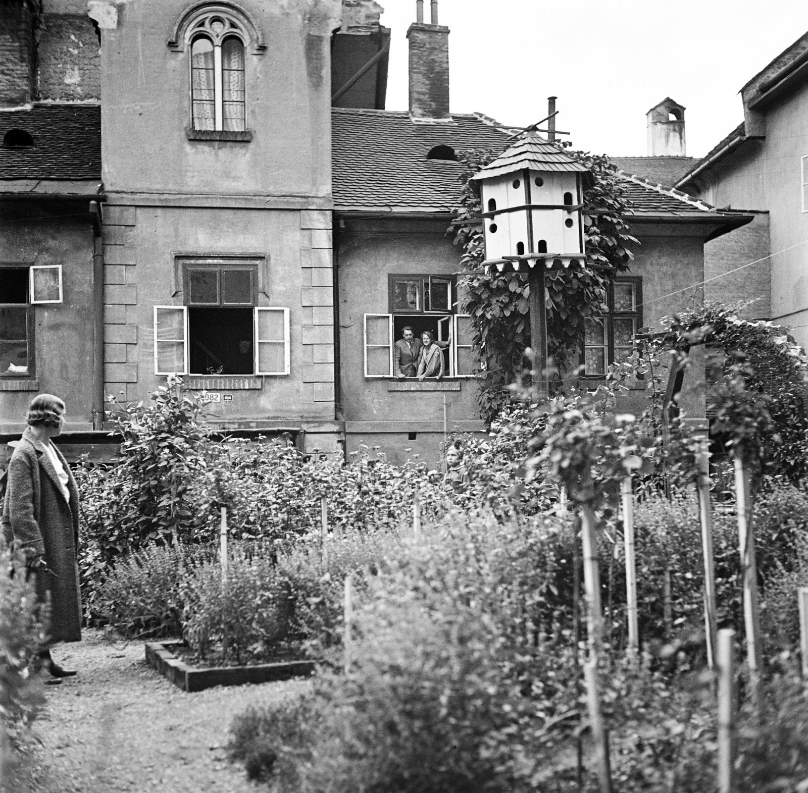 Szlovákia, Kassa, a Harang utca (ulica Zvonárska) 3. számú ház udvara., 1933, Kieselbach Tamás, Fortepan #286288