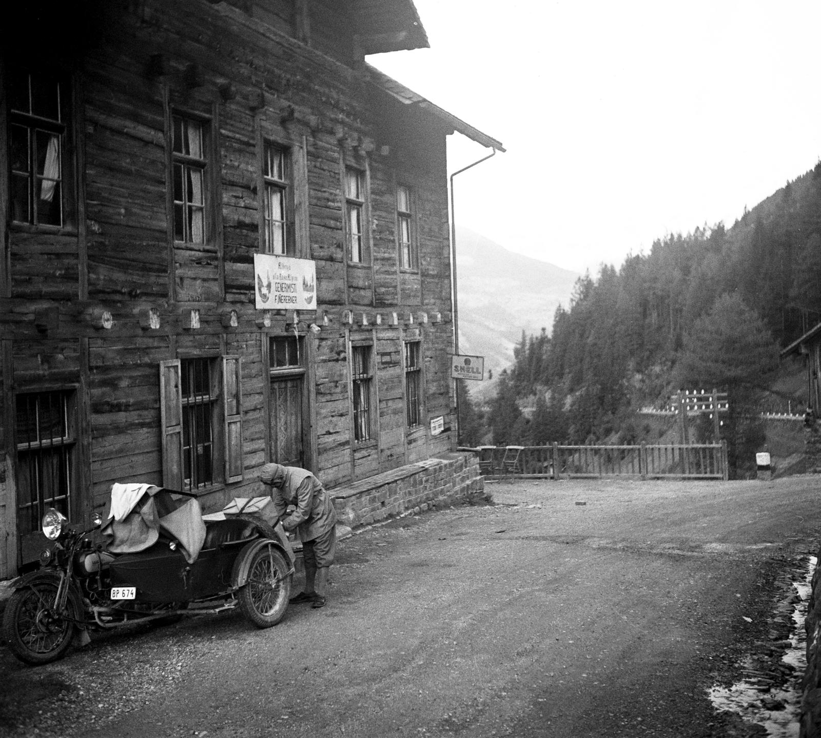 1933, Kieselbach Tamás, motorcycle with sidecar, Fortepan #286320